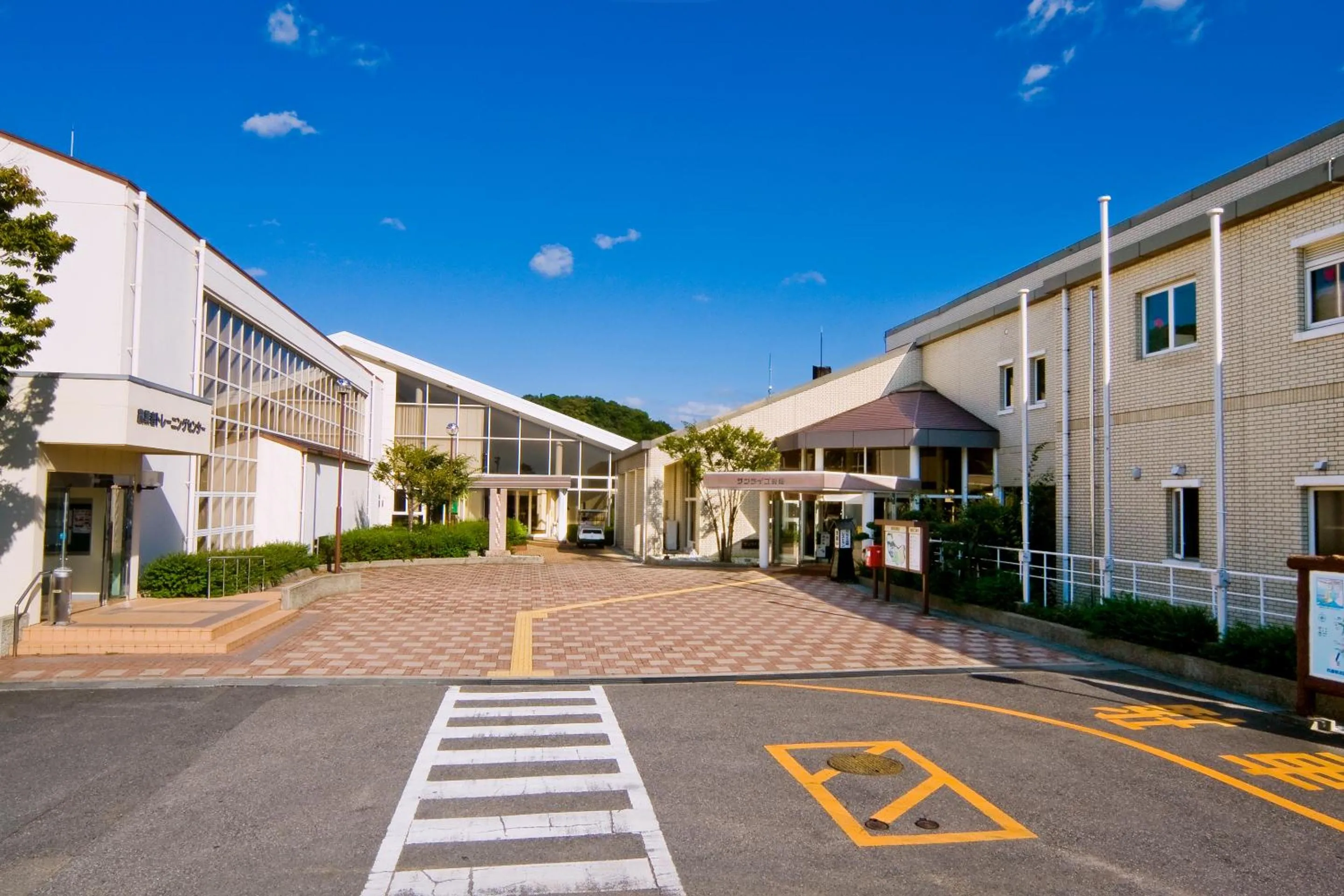 Facade/entrance in Sunrise Awaji