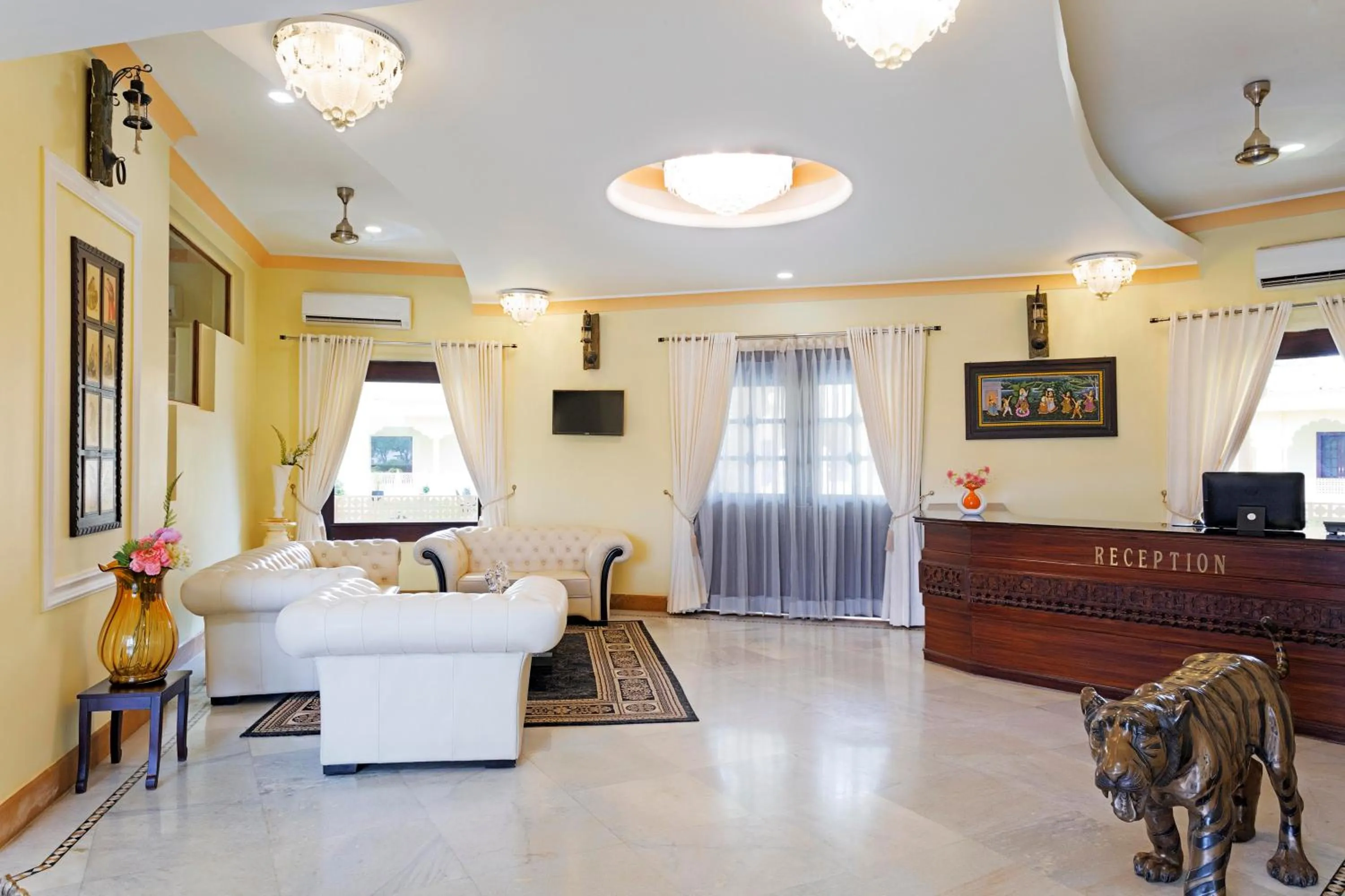 Lobby or reception in Syna Heritage Hotel