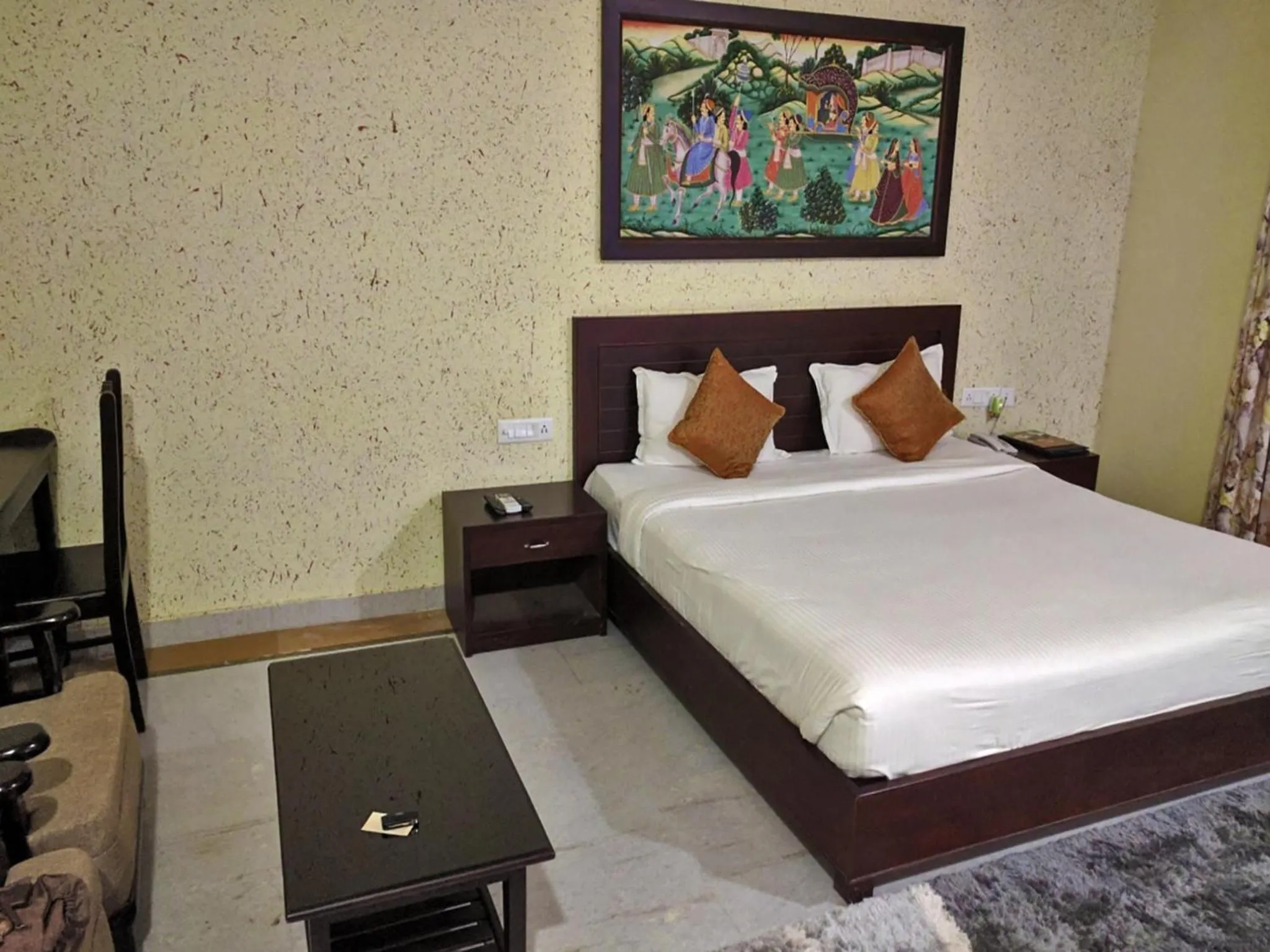 Bed in Syna Heritage Hotel