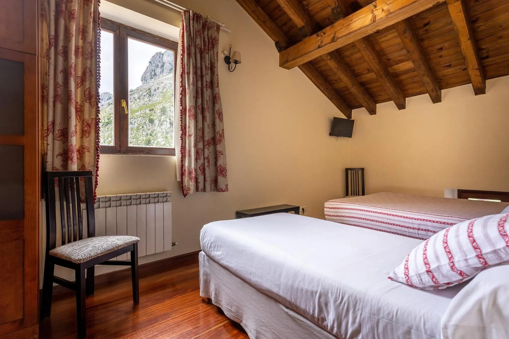 Photo of the whole room, Bed in Posada 3 Valles