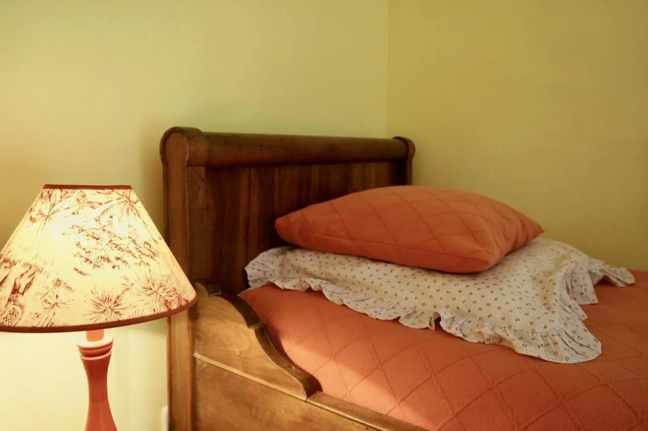 Bedroom in La Rougeanne