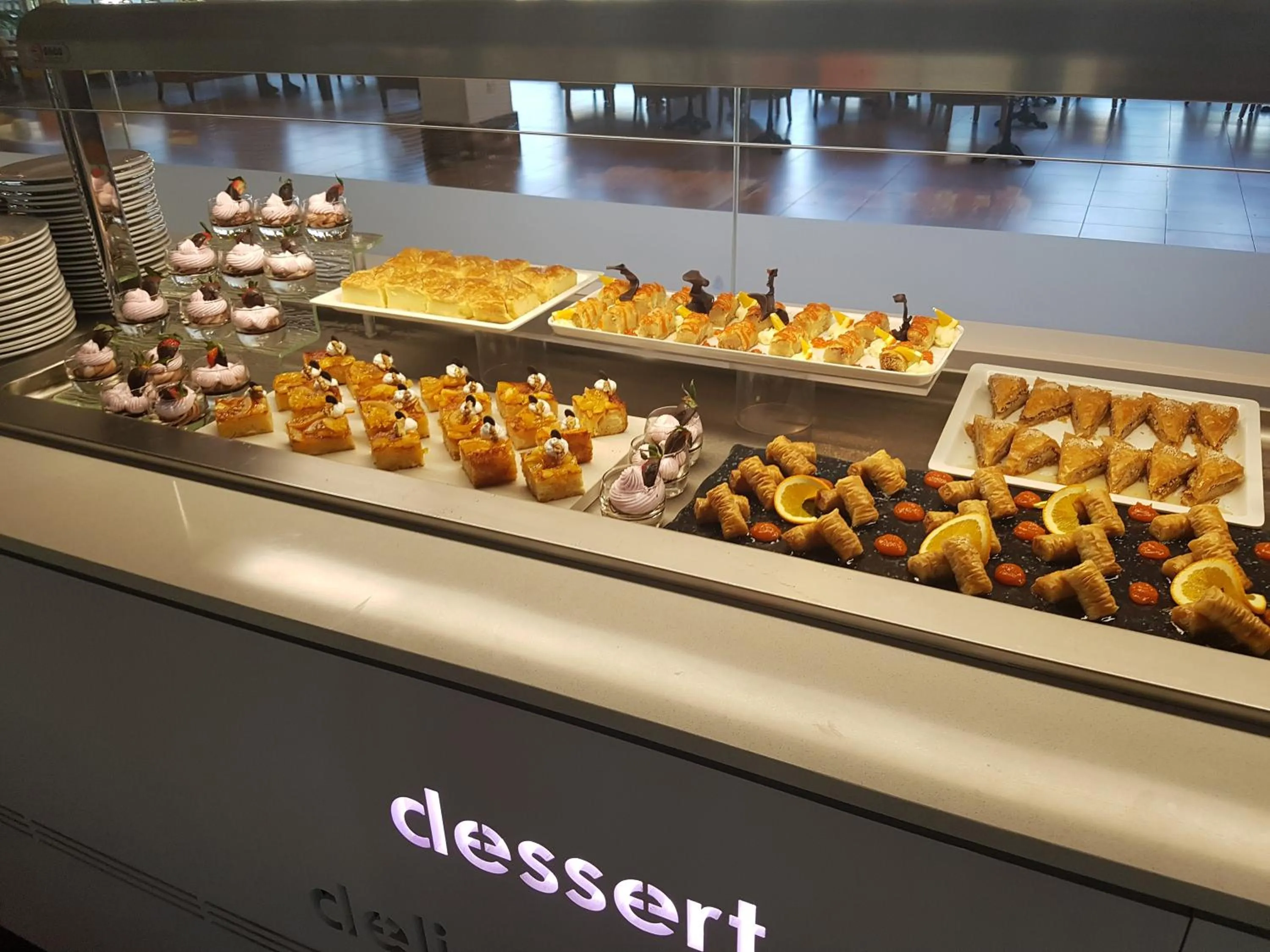 Restaurant/places to eat in Faros Hotel Ayia Napa