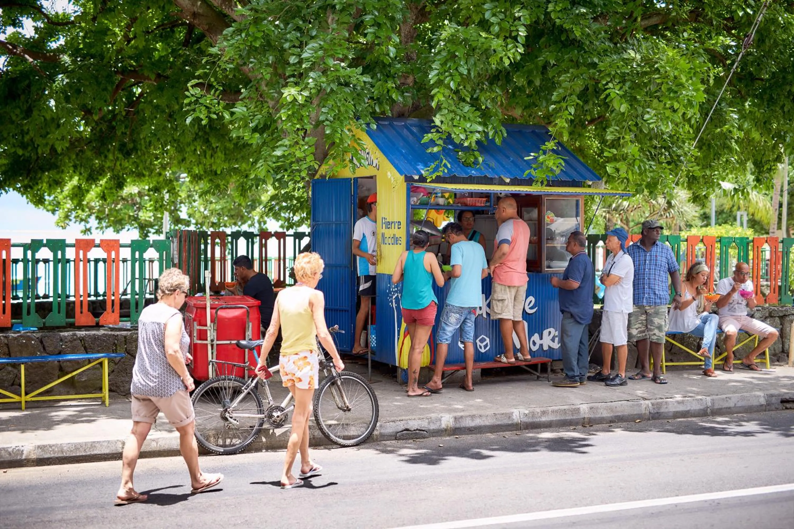 Restaurant/places to eat in Bel Azur Beach Residence by LOV Mauritius