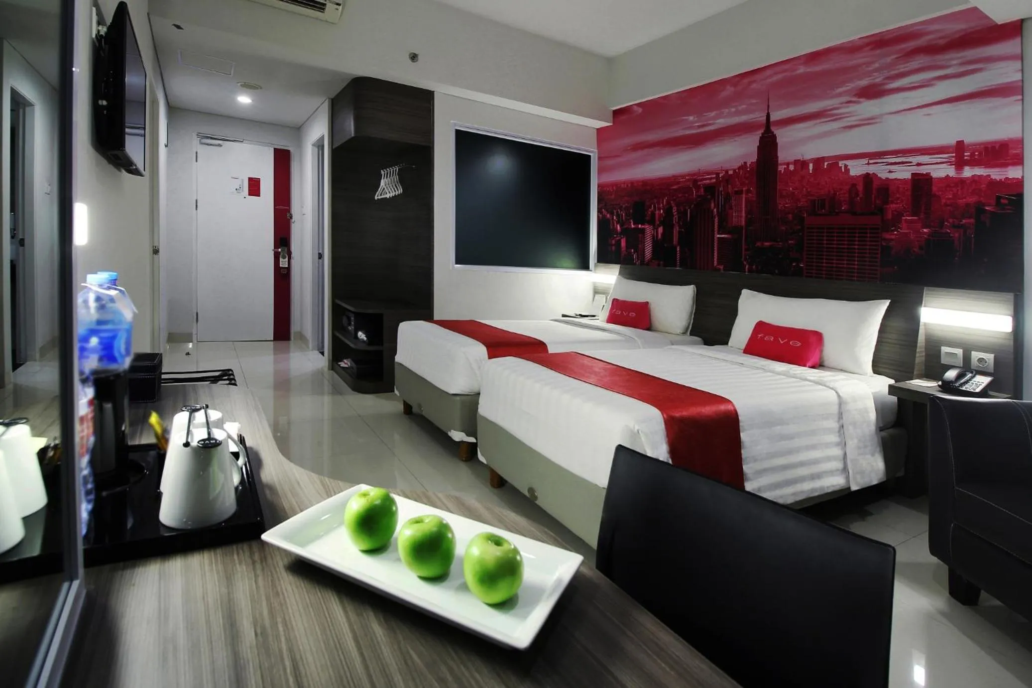 Photo of the whole room, Bed in favehotel Pekanbaru