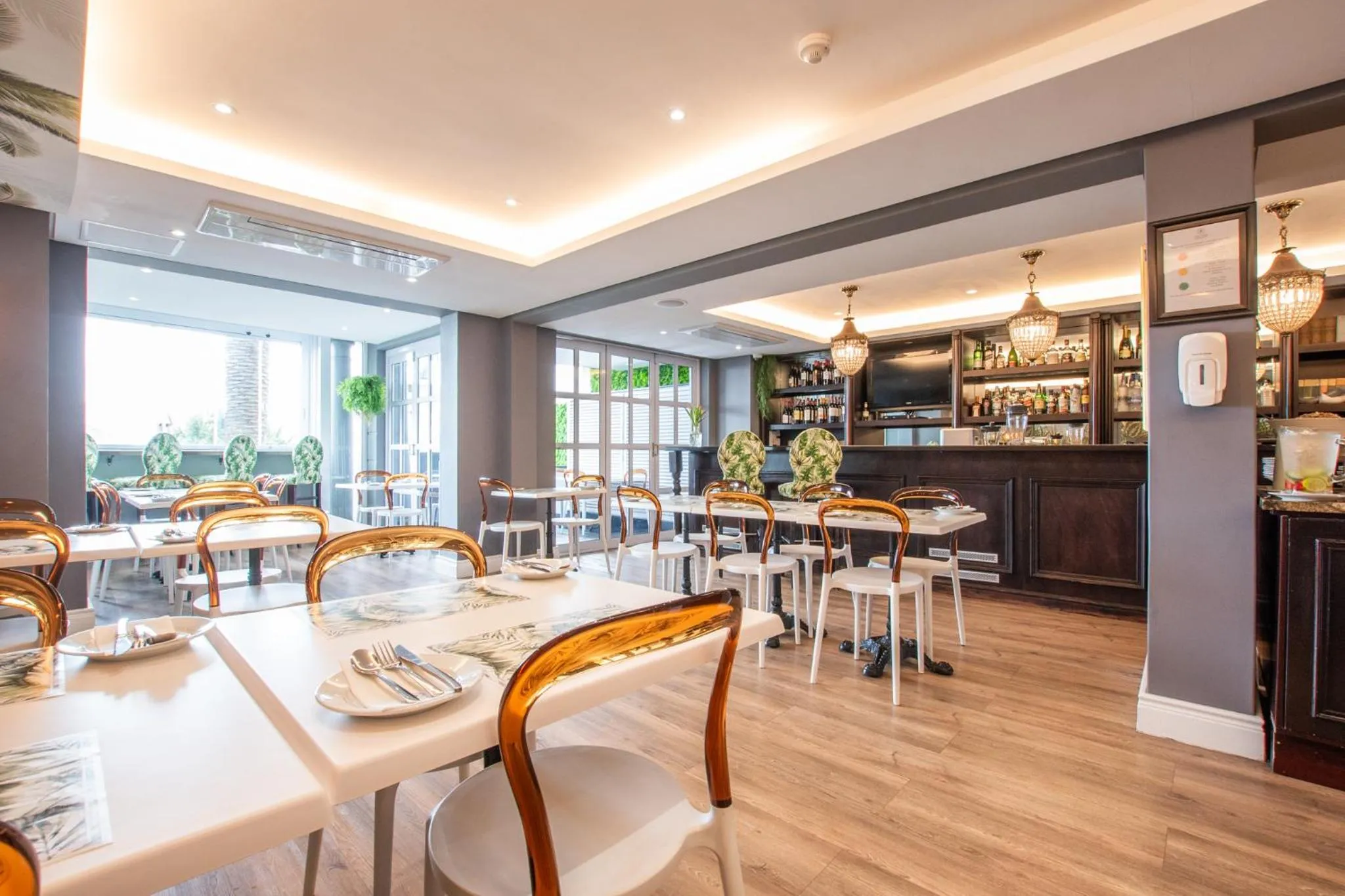 Restaurant/places to eat in Romney Park Luxury Apartments by The Stay Collection