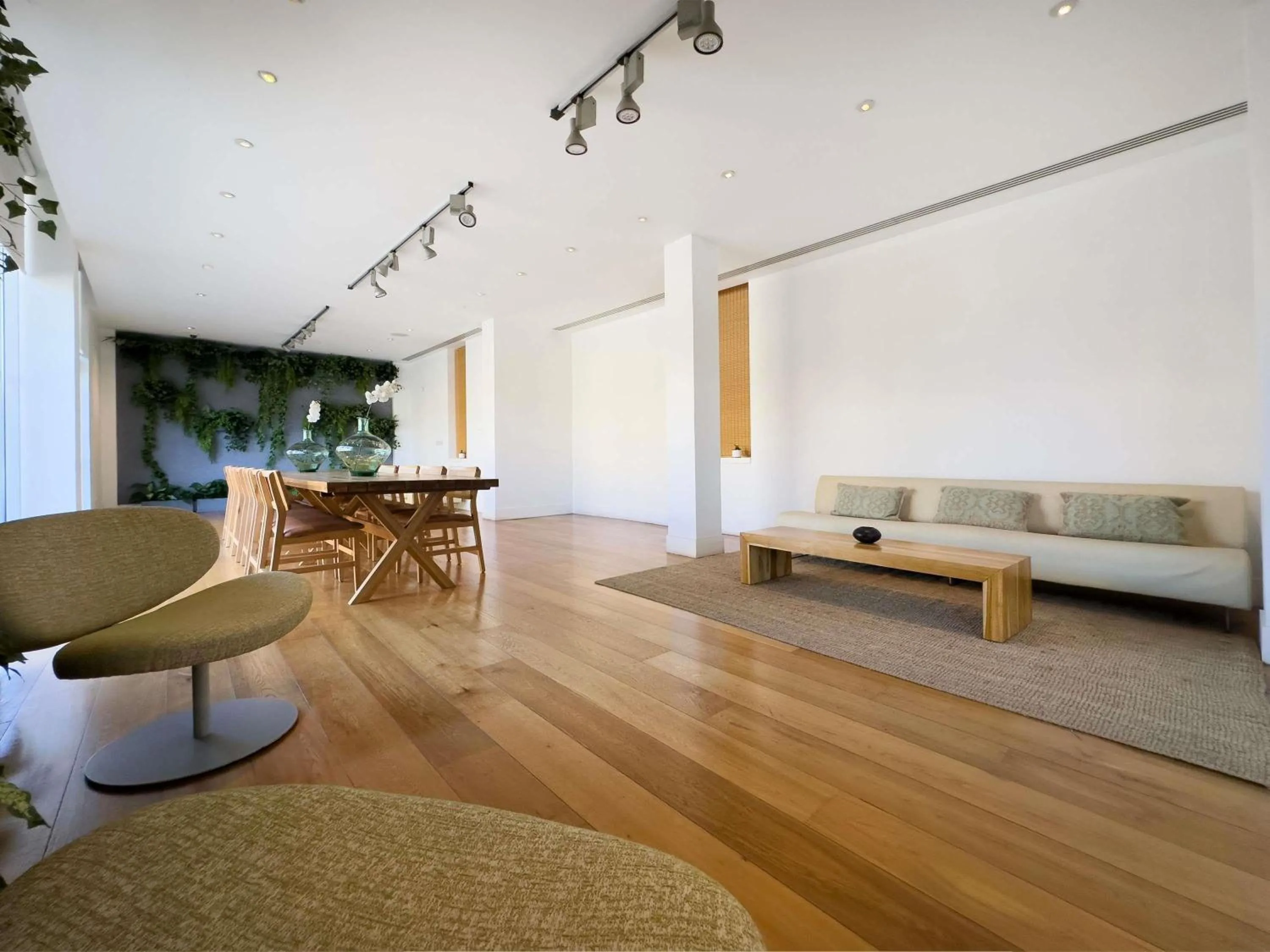 Lounge or bar in The Classic Hotel Nicosia - Handwritten Collection