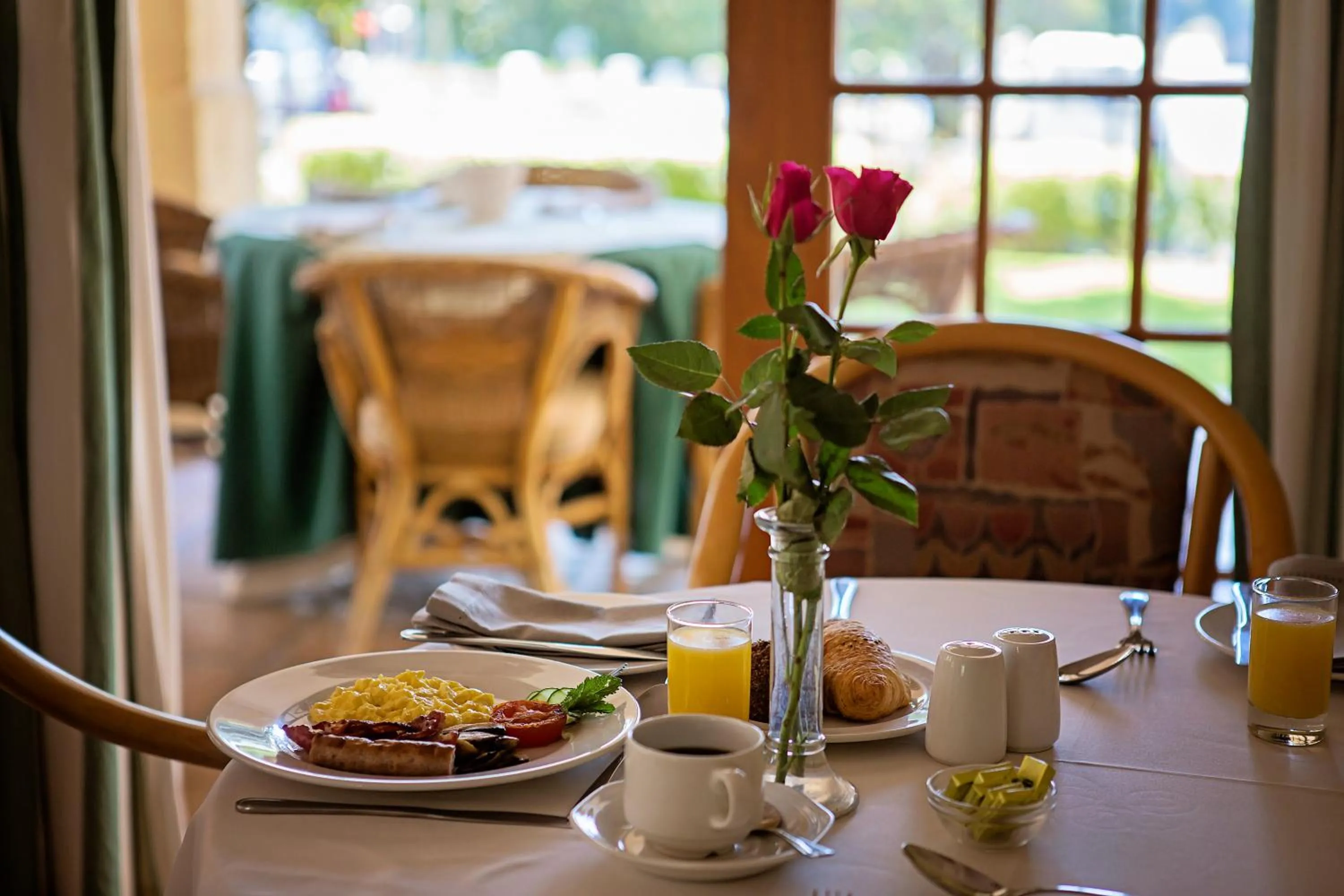 English/Irish breakfast in Oak Tree Lodge
