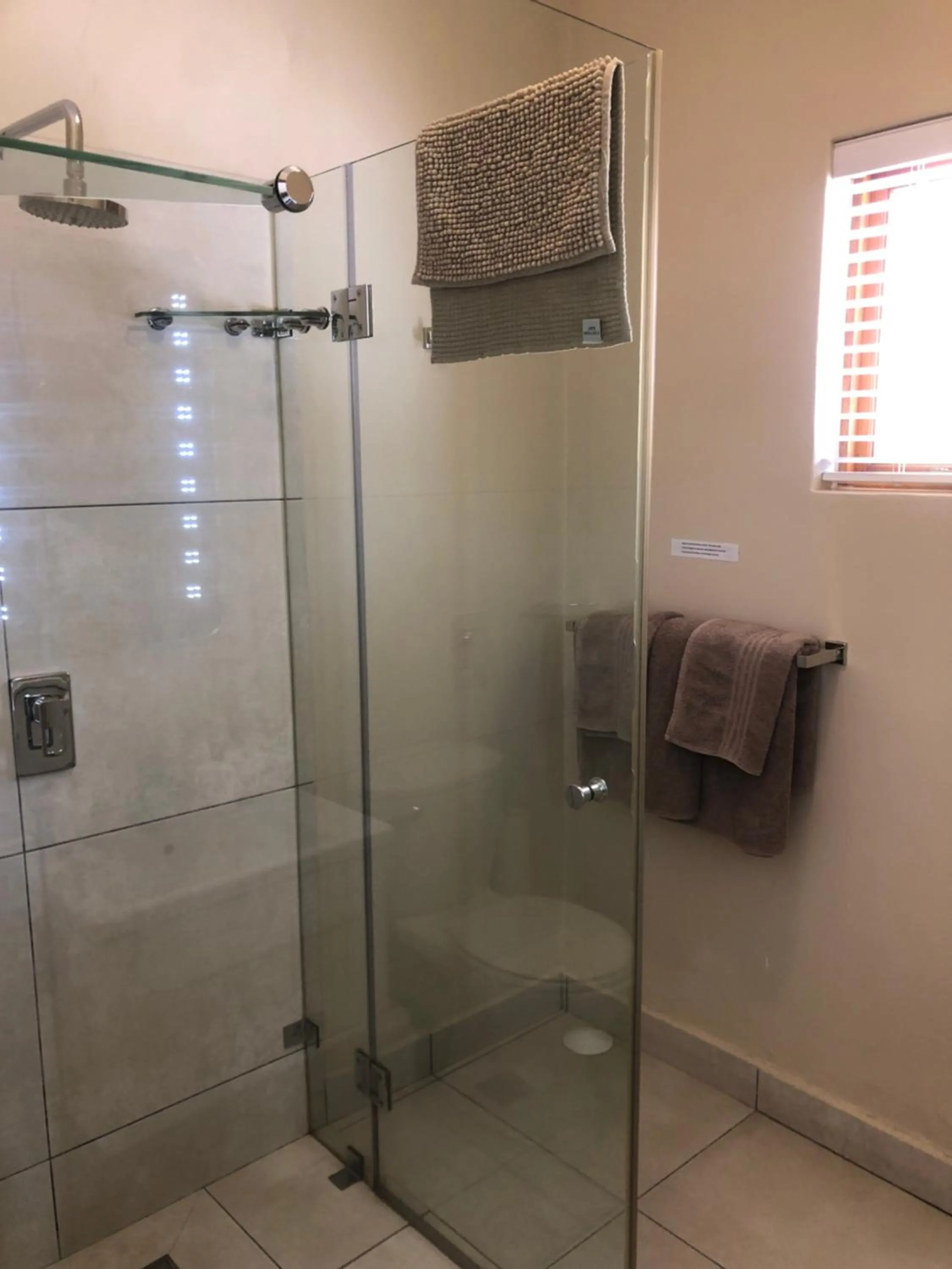 Bathroom in Oak Tree Lodge