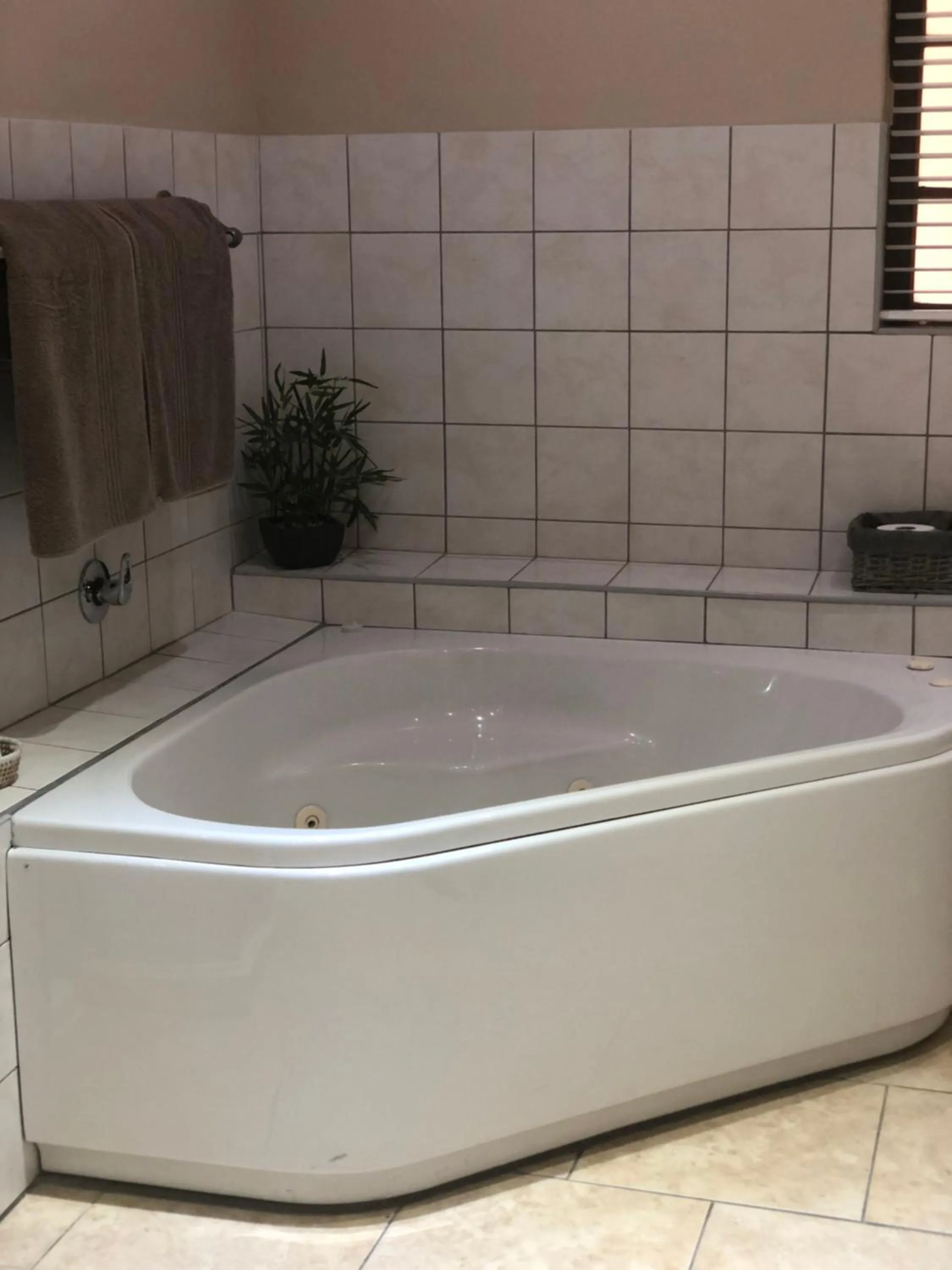 Bathroom in Oak Tree Lodge