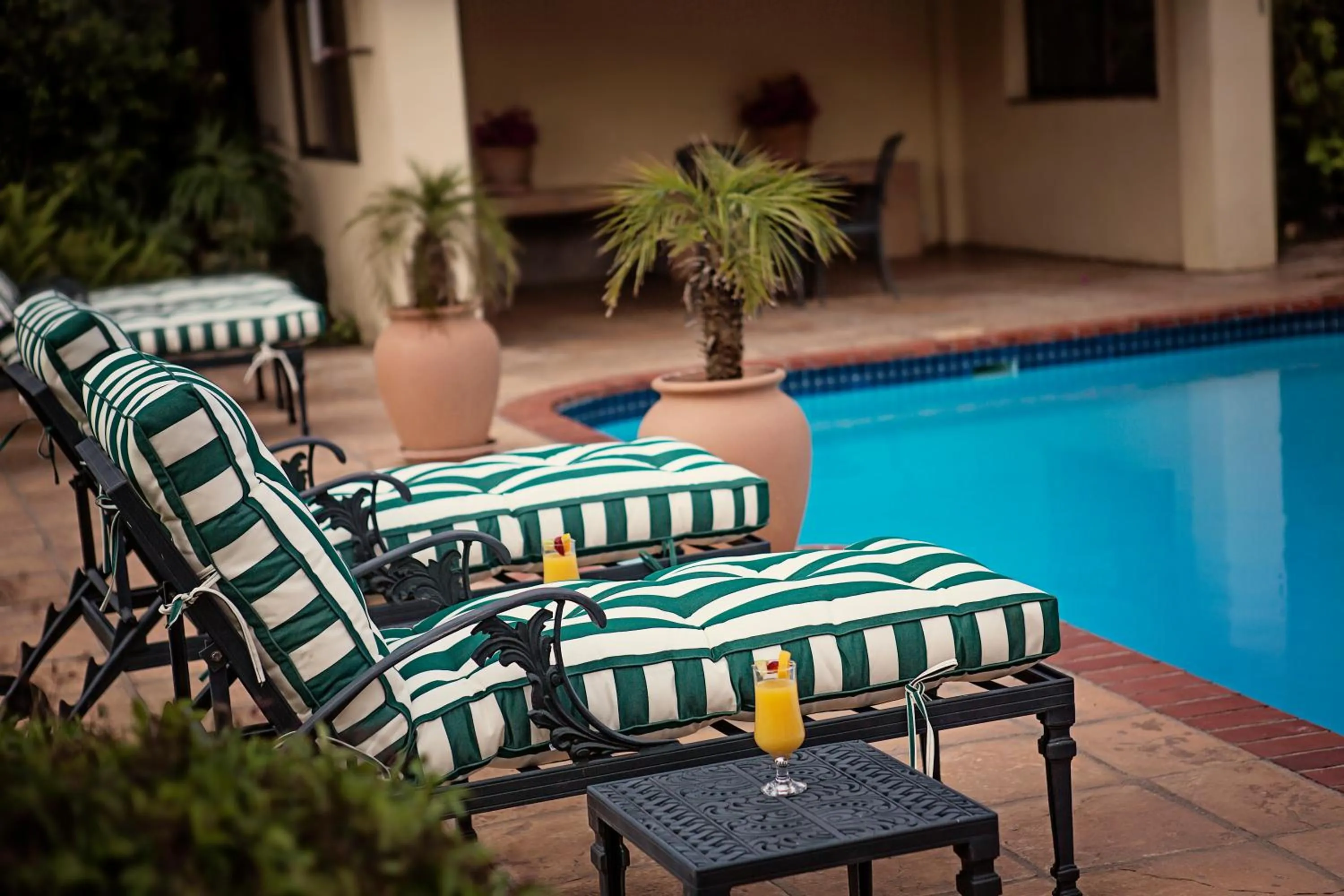 Swimming pool in Oak Tree Lodge