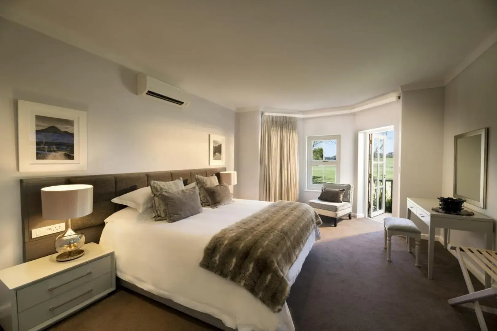 One-Bedroom Suite Twin in Fancourt Hotel One-Bedroom Suite Twin in Fancourt Hotel