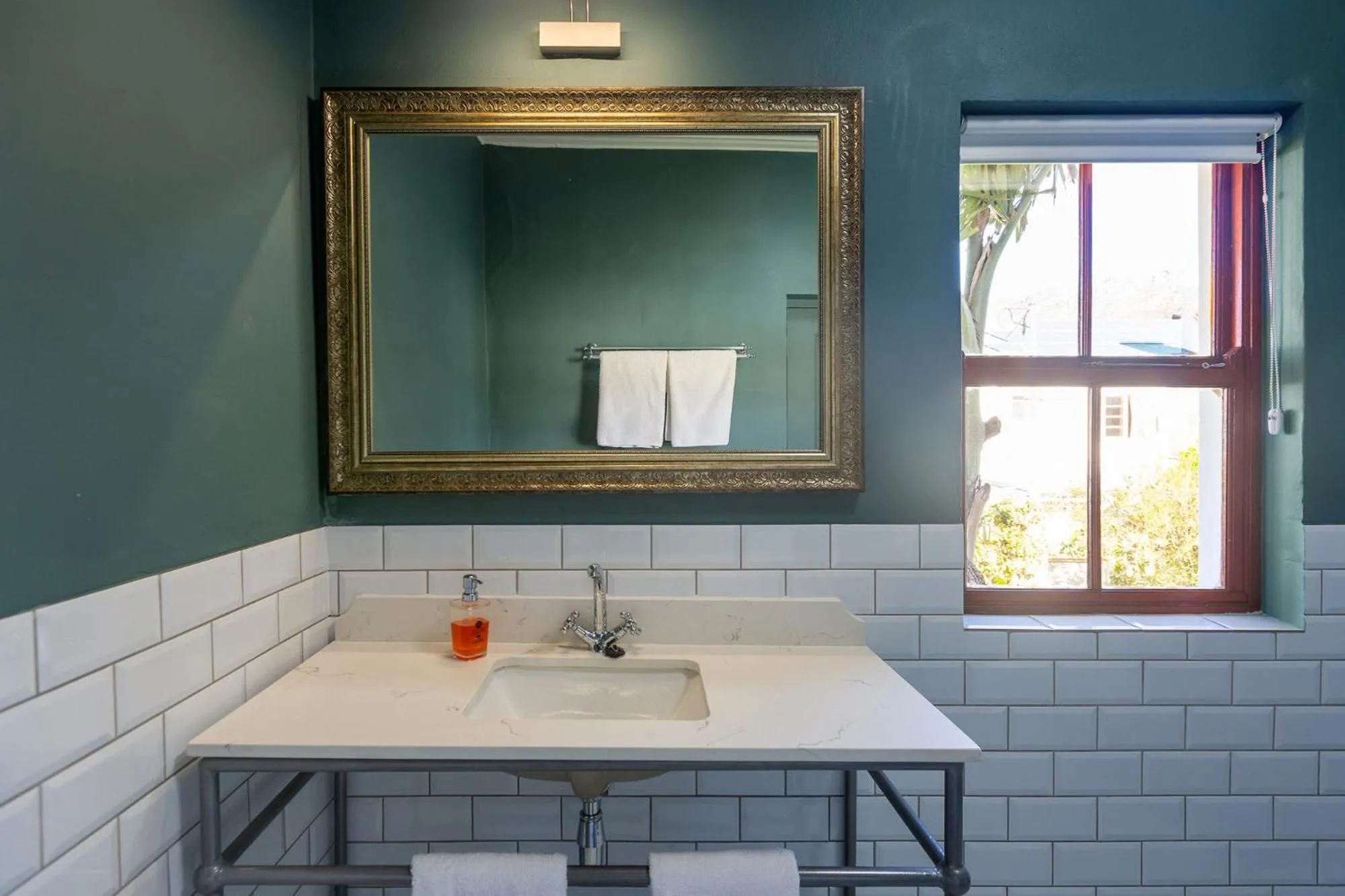 Bathroom in Montagu Country Hotel