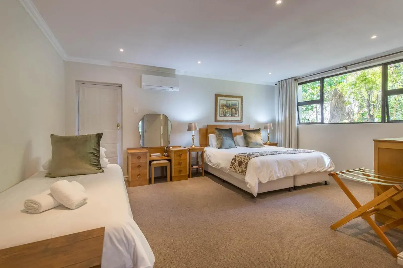 Self-Catering Suite (Sleep 3) in Montagu Country Hotel Self-Catering Suite (Sleep 3) in Montagu Country Hotel