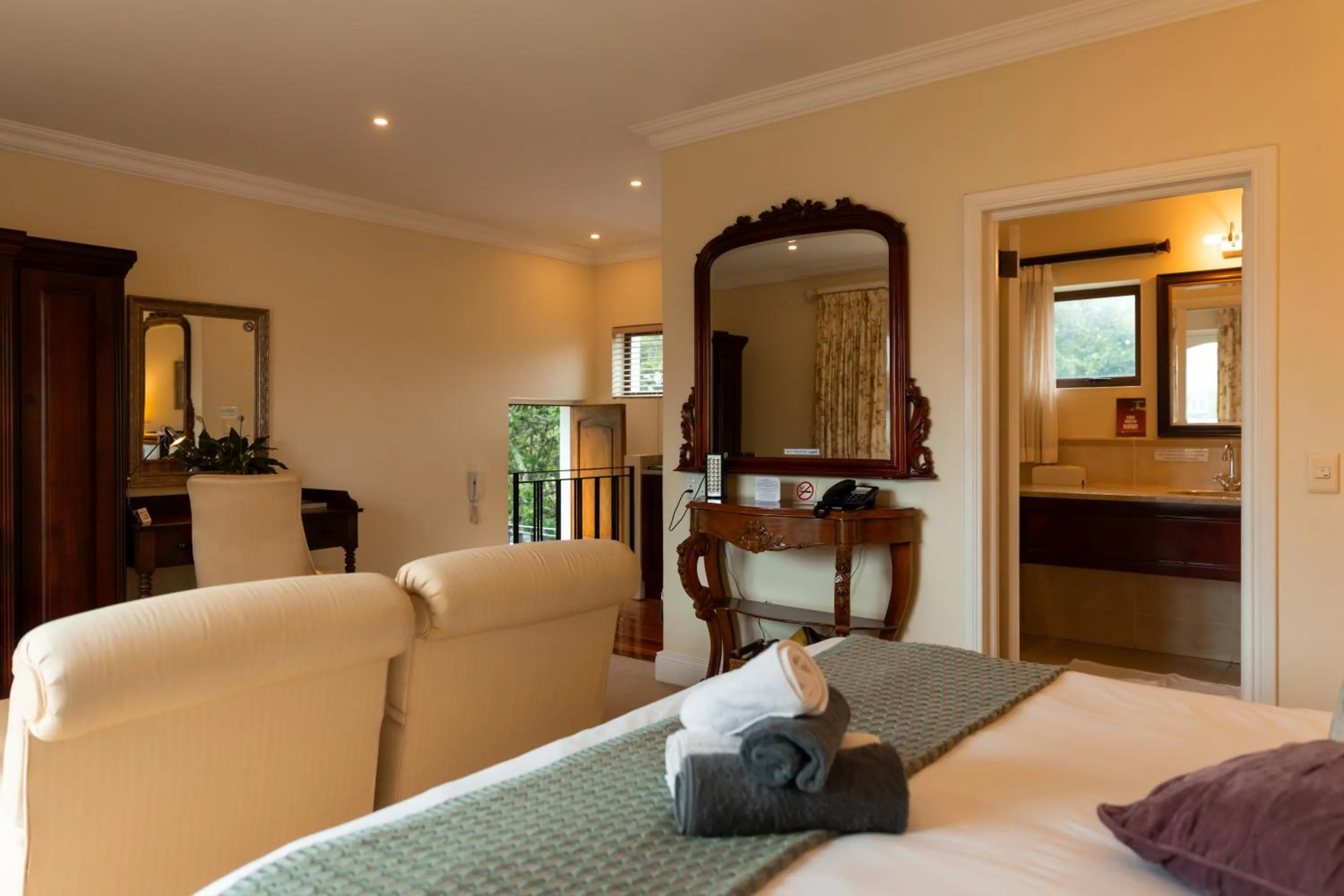 Bedroom, Bed in Lemon Tree Lane