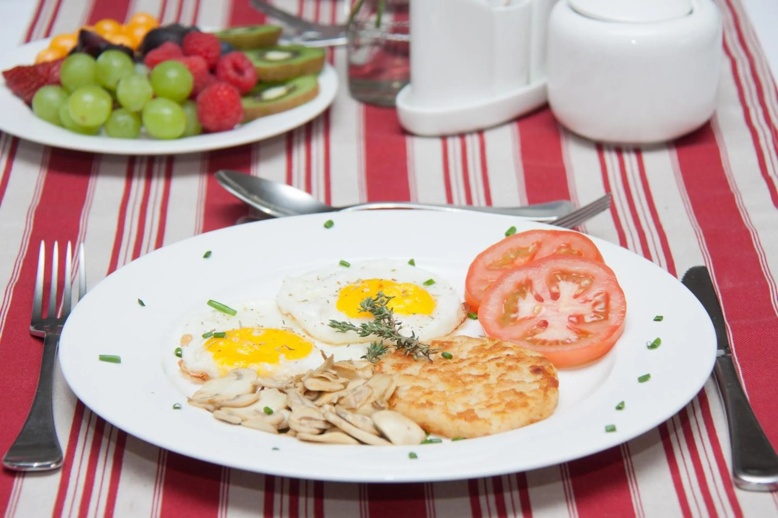 Food close-up in Leopardsong Manor