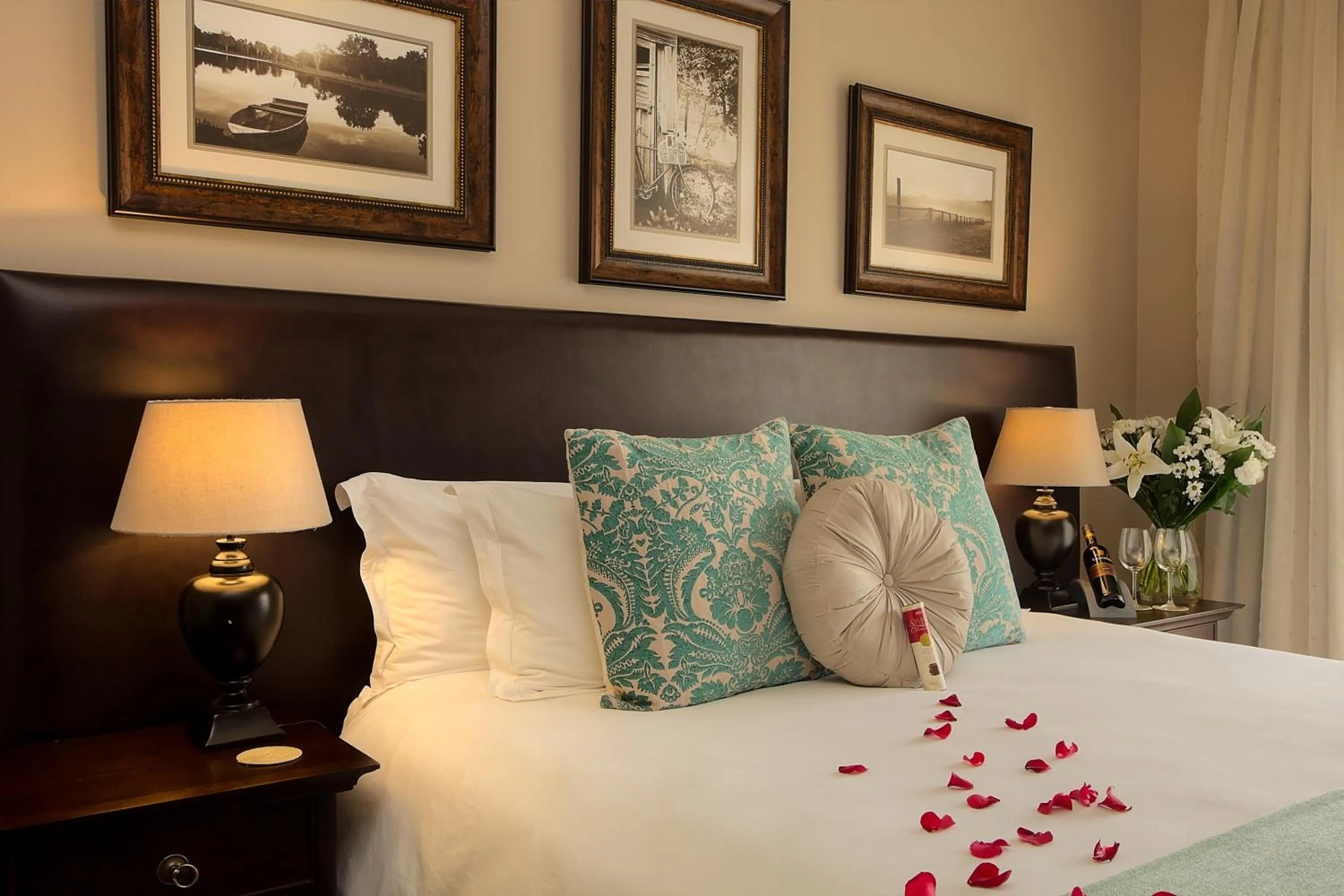 Bed in Leopardsong Manor