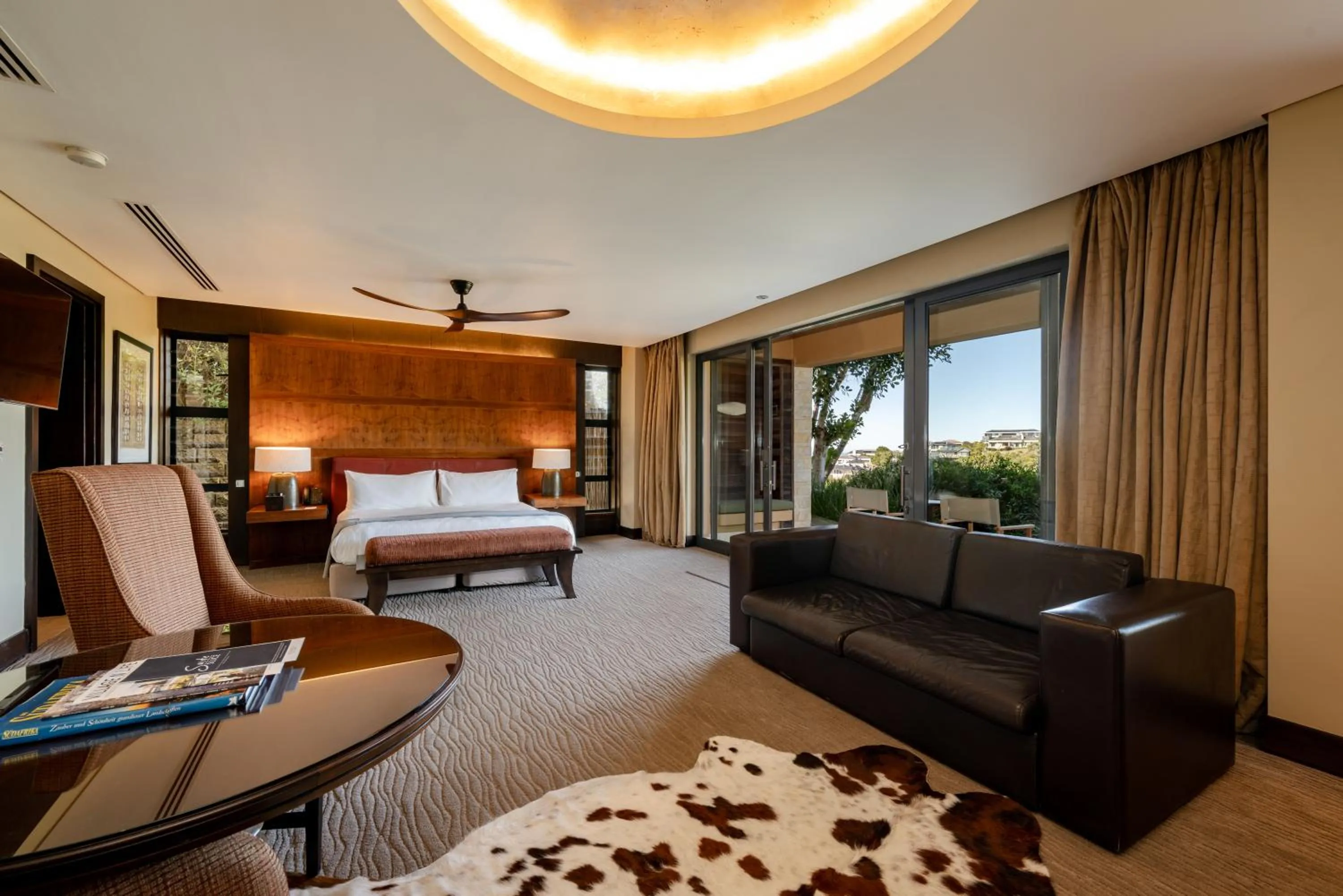 Bedroom, Bed in Pezula Nature Retreat