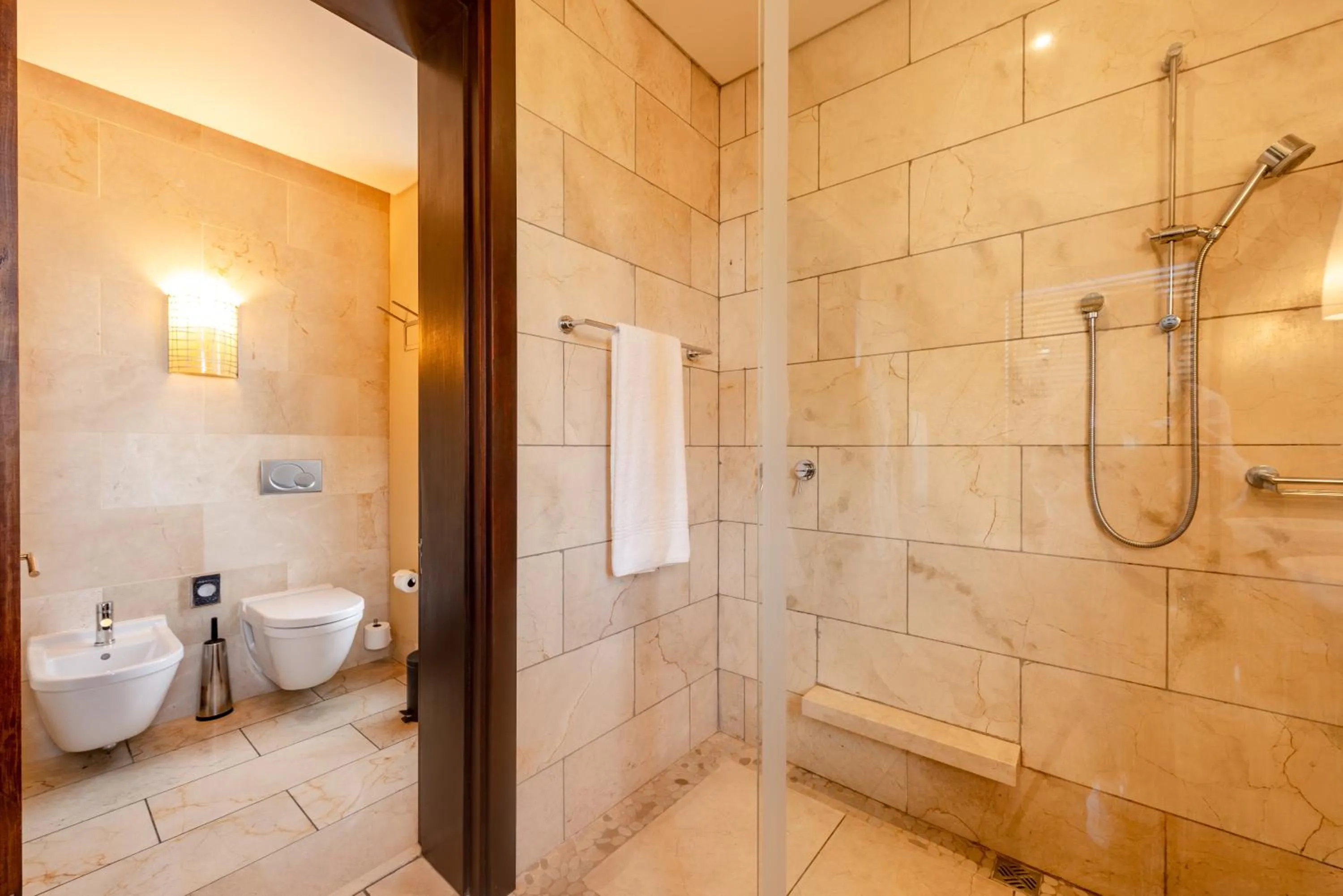 Shower in Pezula Nature Retreat