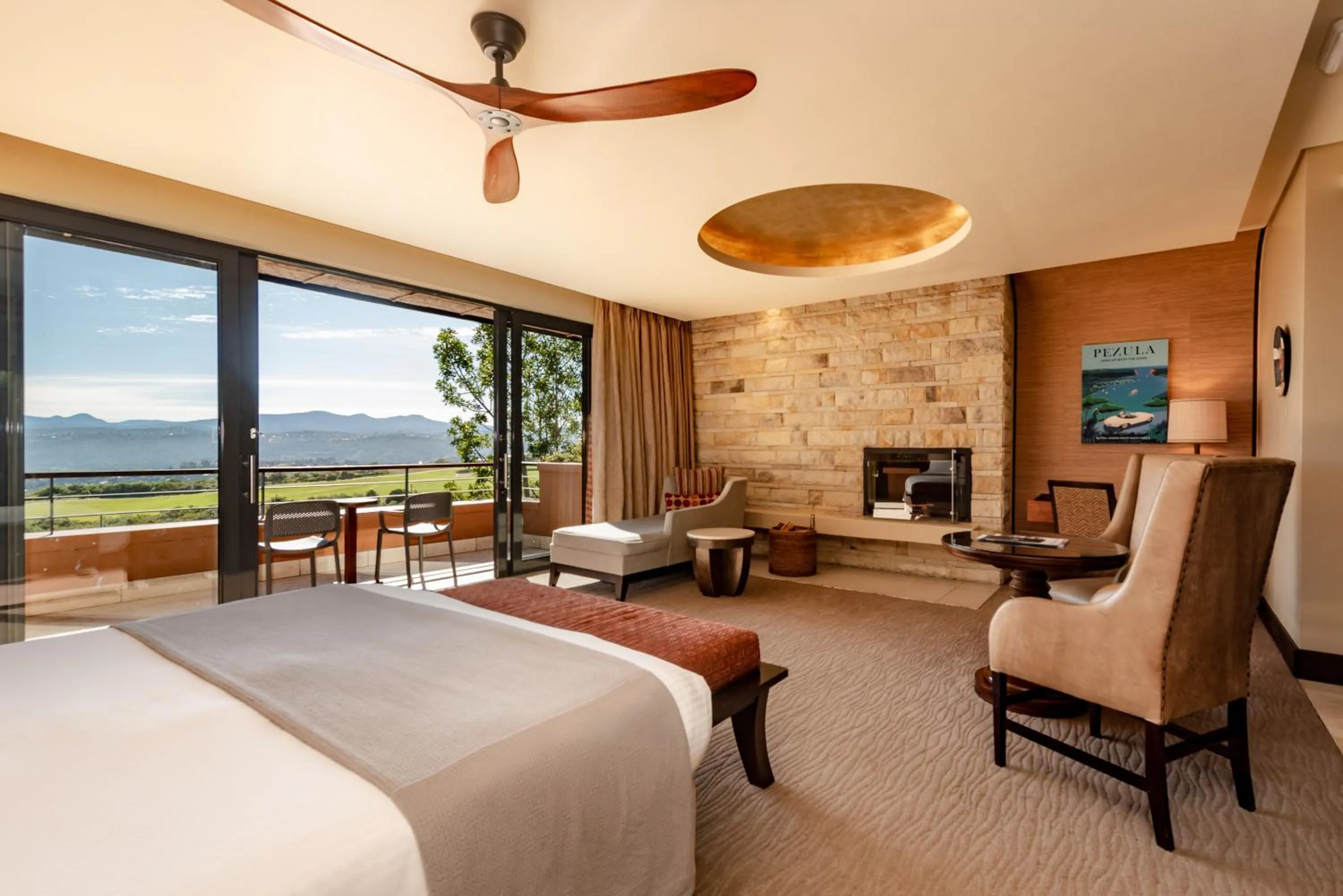 View (from property/room), Bed in Pezula Nature Retreat