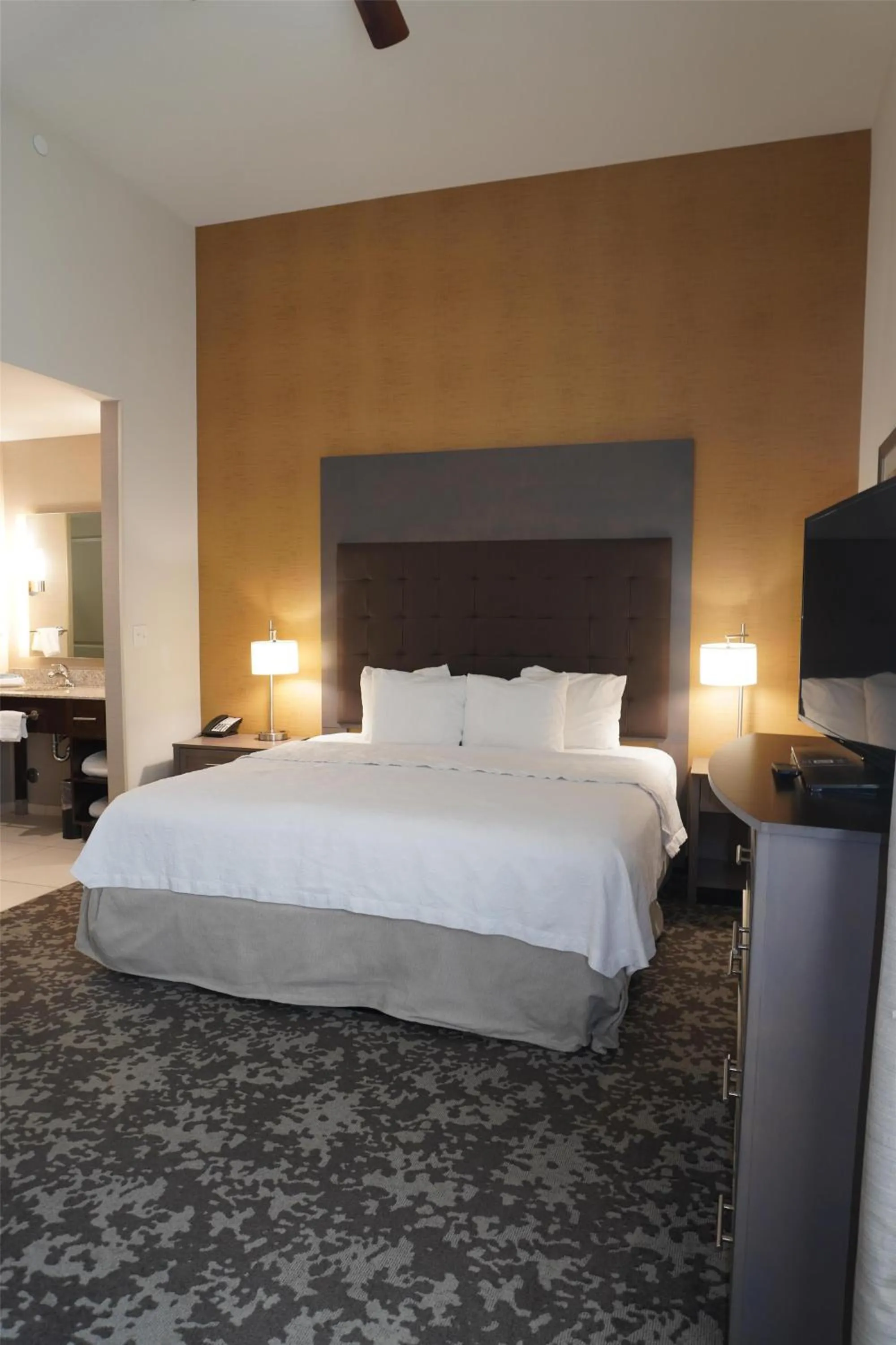 Bed in Homewood Suites by Hilton Christiansburg