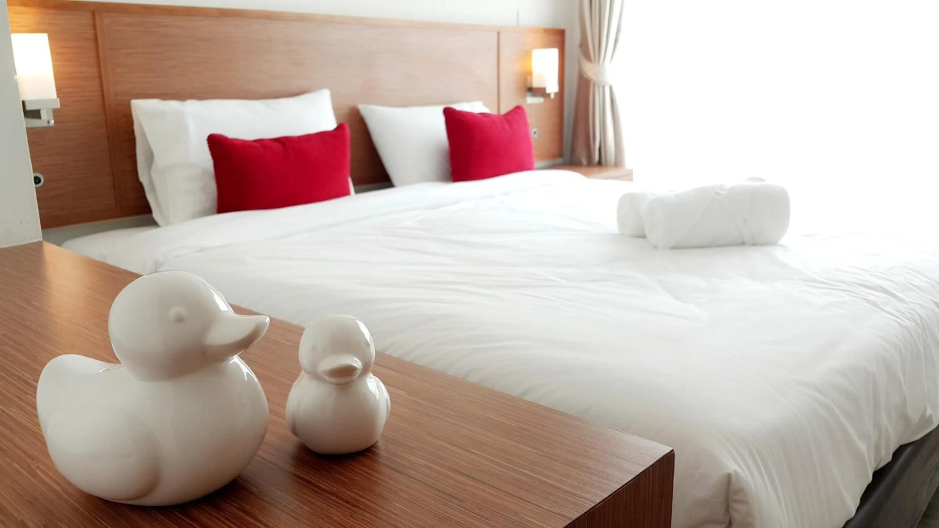 Family, Bed in Donchan Residence