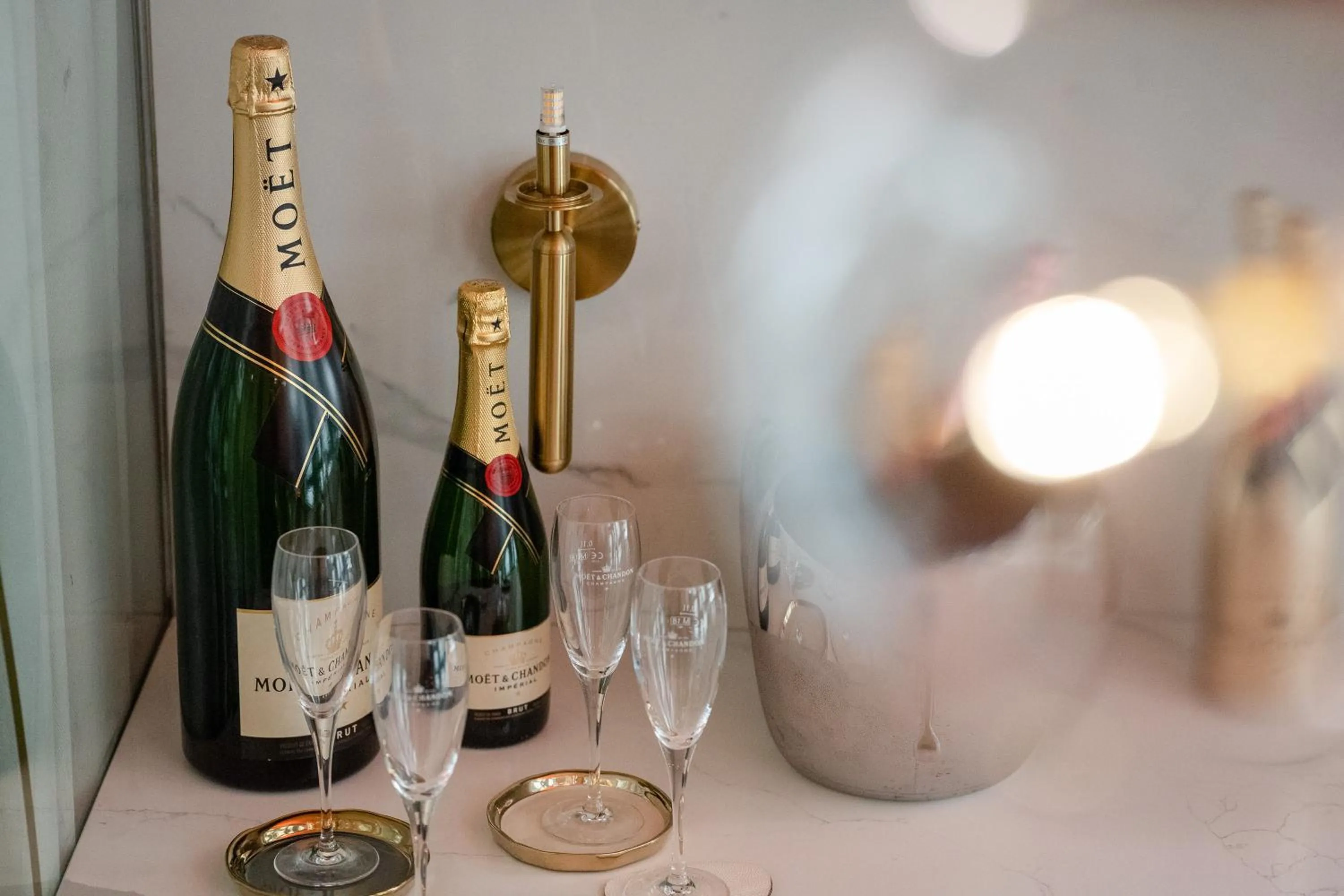 Drinks in The Capital 15 on Orange Hotel & Spa