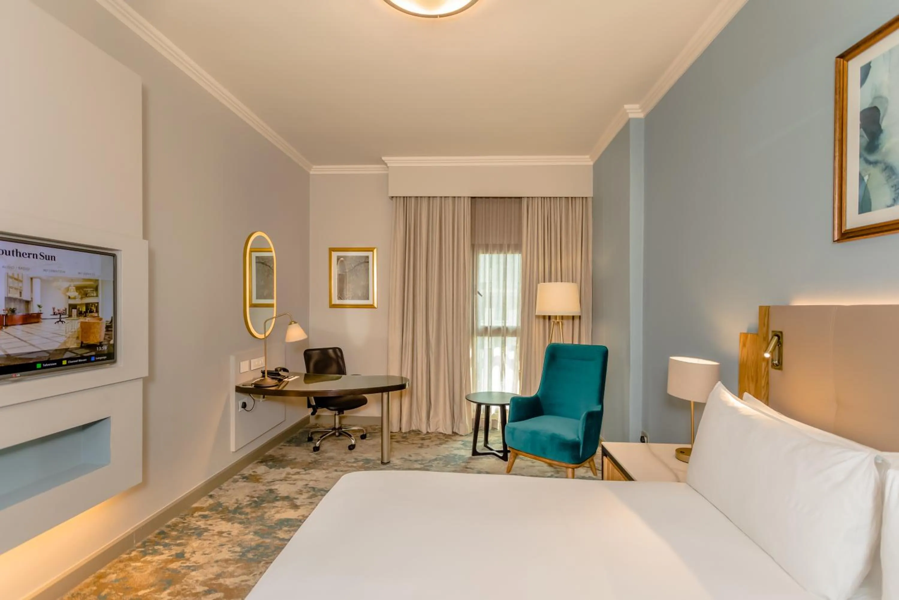 Bed in Southern Sun Sandton