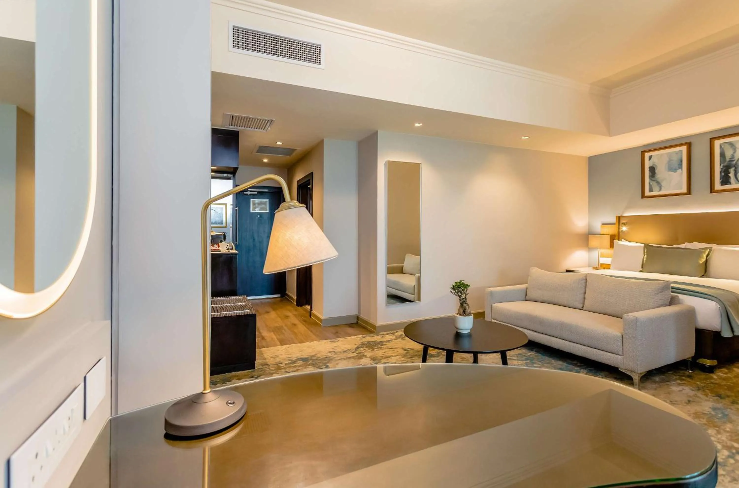 Photo of the whole room, Bed in Southern Sun Sandton