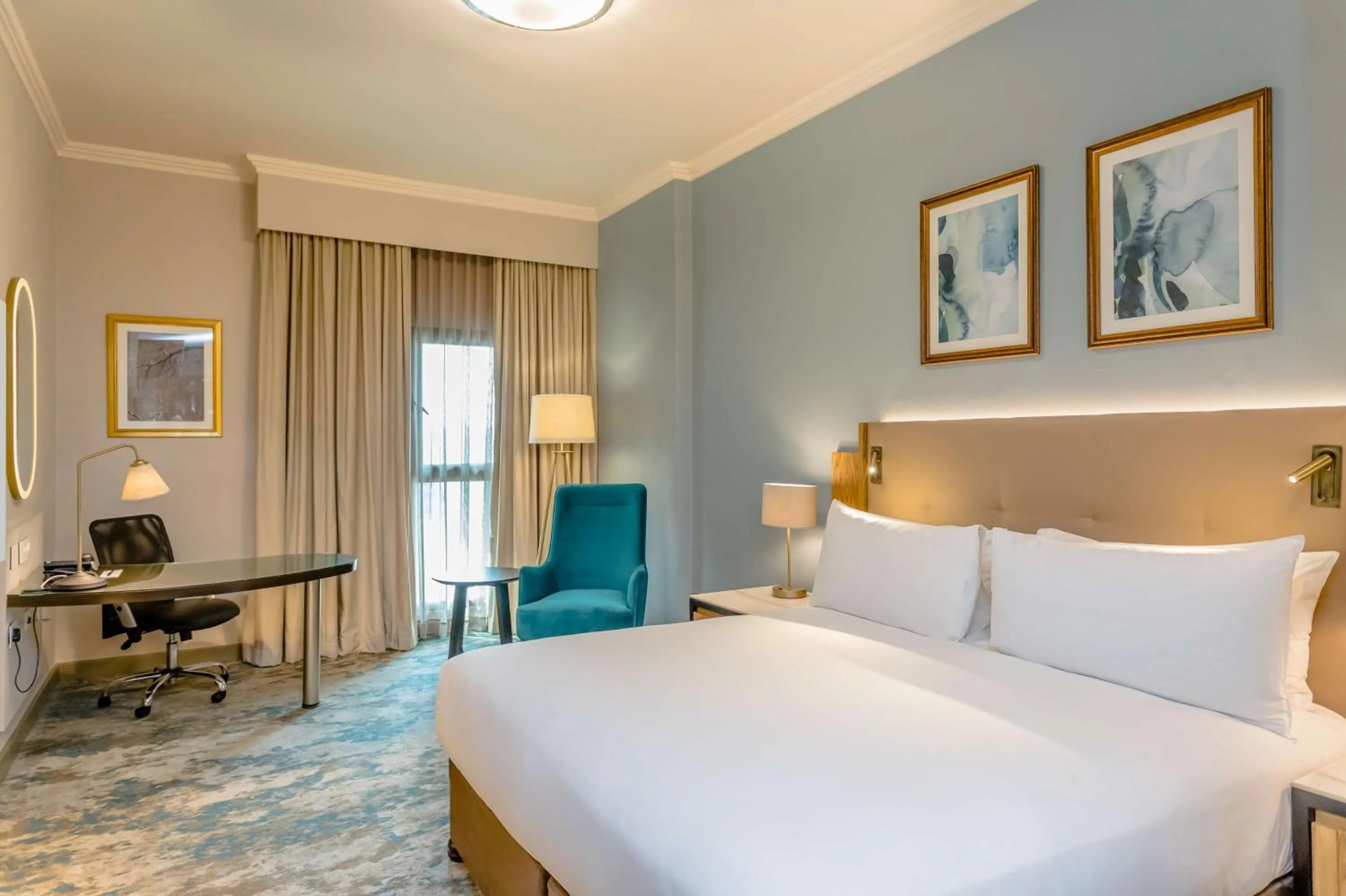 Bedroom, Bed in Southern Sun Sandton