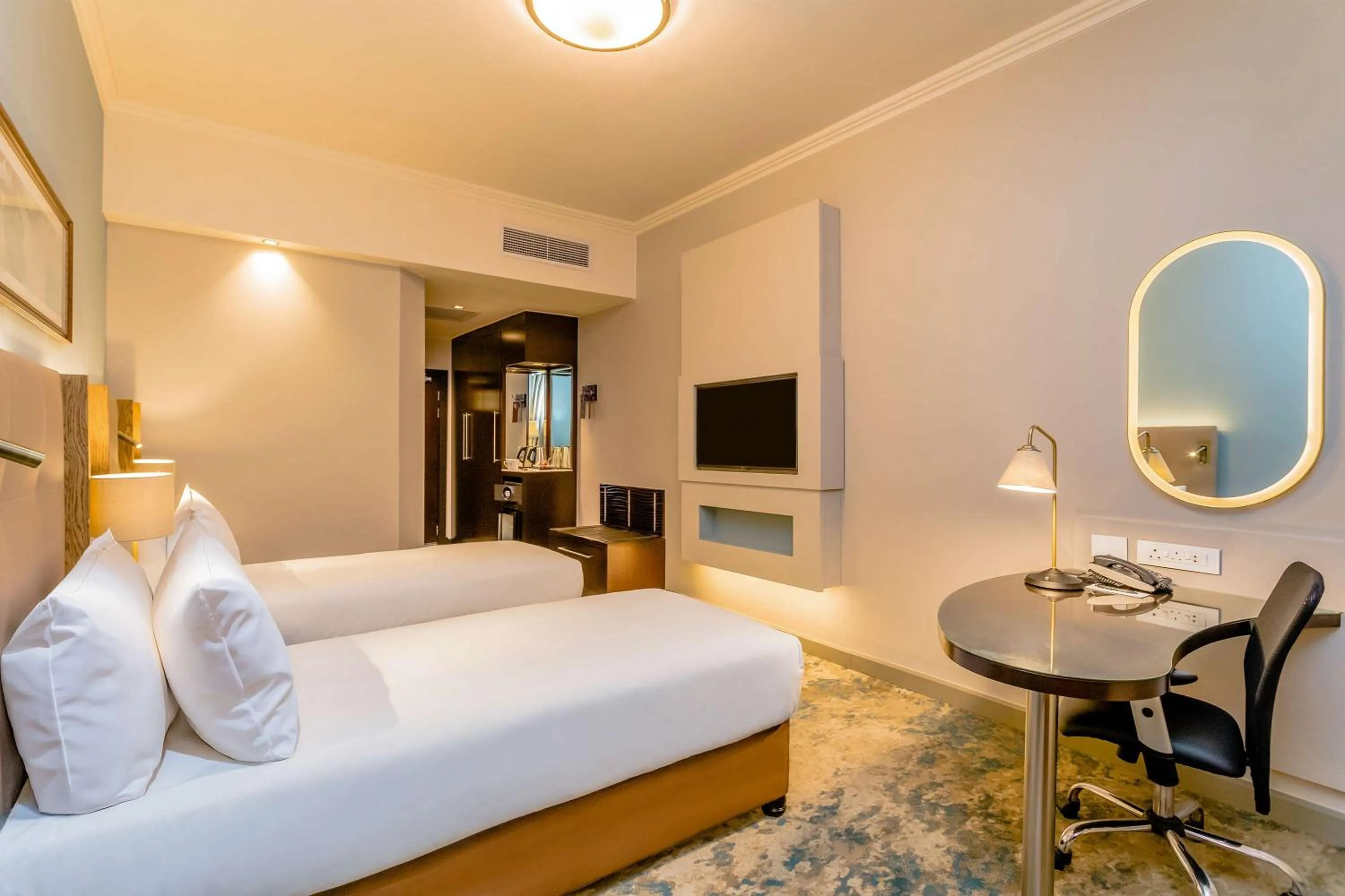 Bedroom, Bed in Southern Sun Sandton