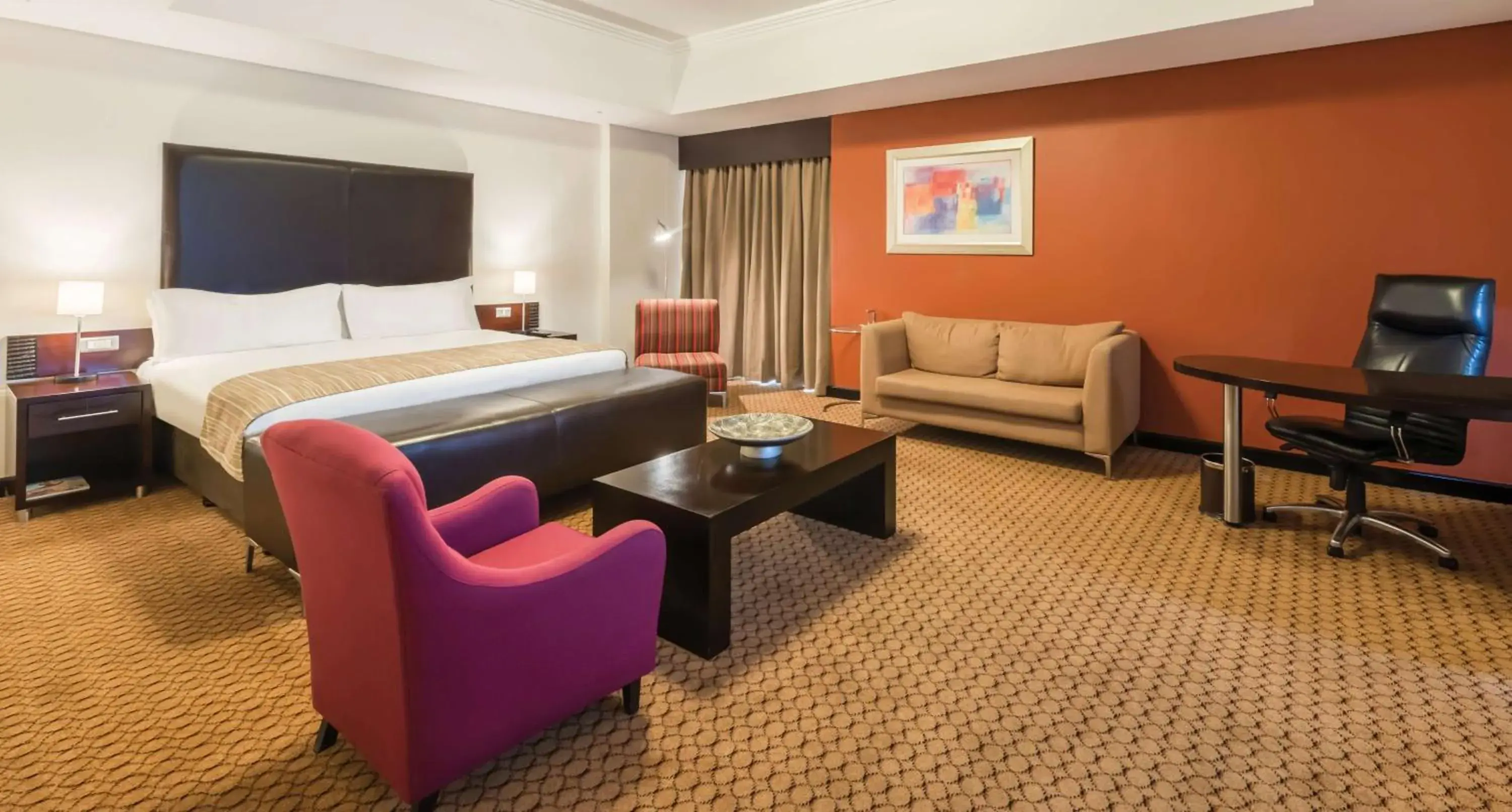 King Suite in Holiday Inn Sandton, an IHG Hotel King Suite in Holiday Inn Sandton, an IHG Hotel