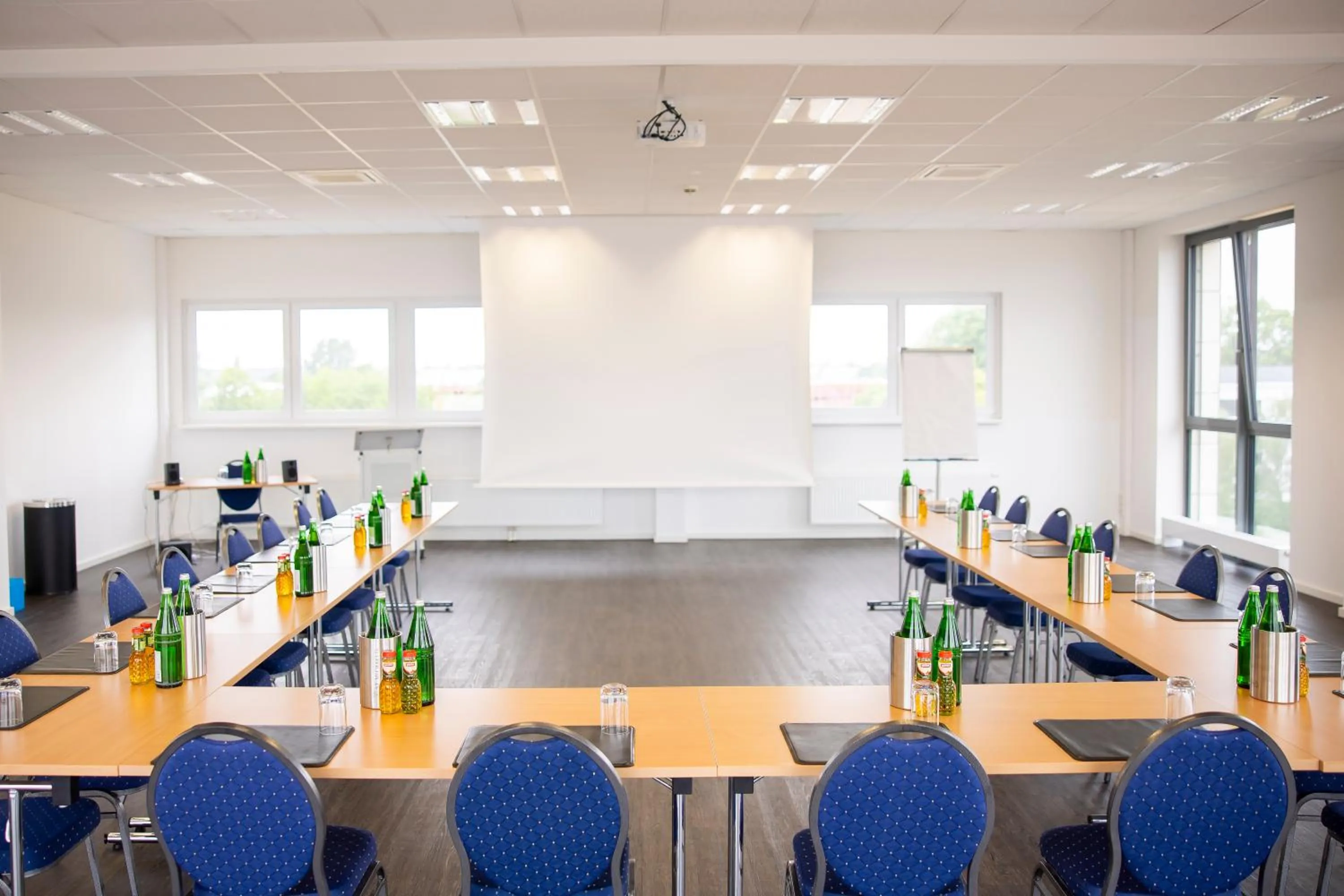 Business facilities in Viva Hotel Lübeck