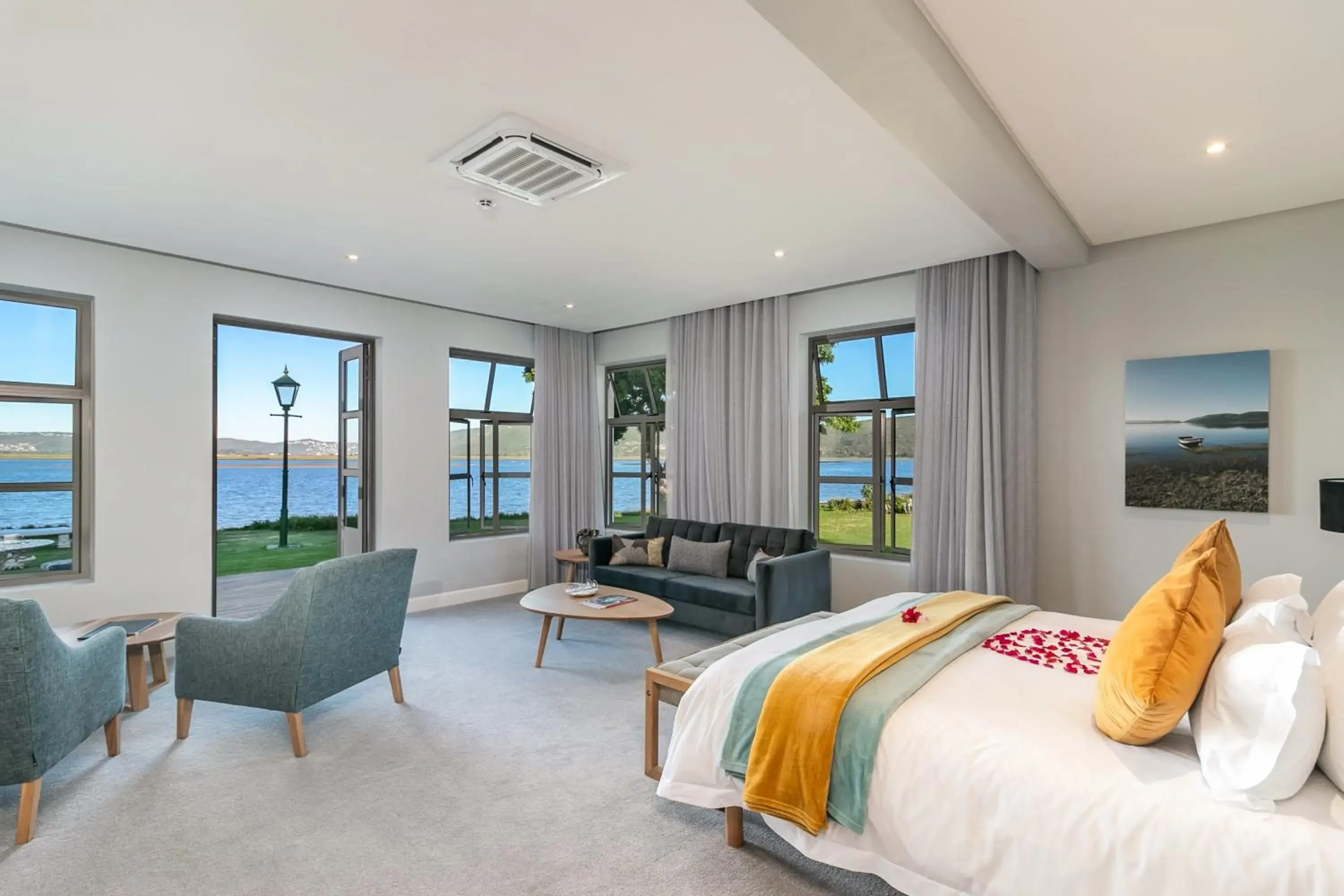 Honeymoon Suite in St. James of Knysna Honeymoon Suite in St. James of Knysna