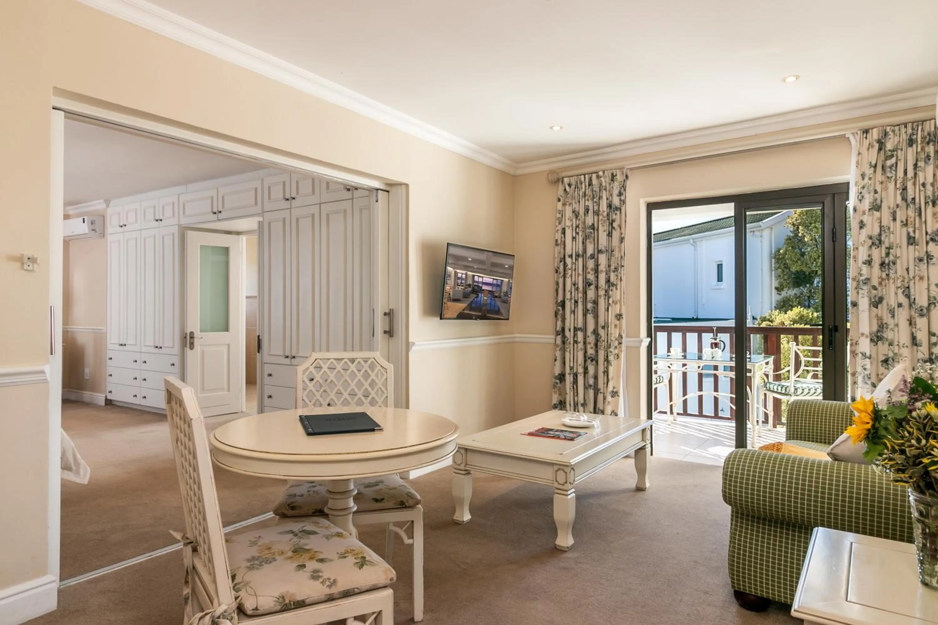 TV and multimedia in St. James of Knysna