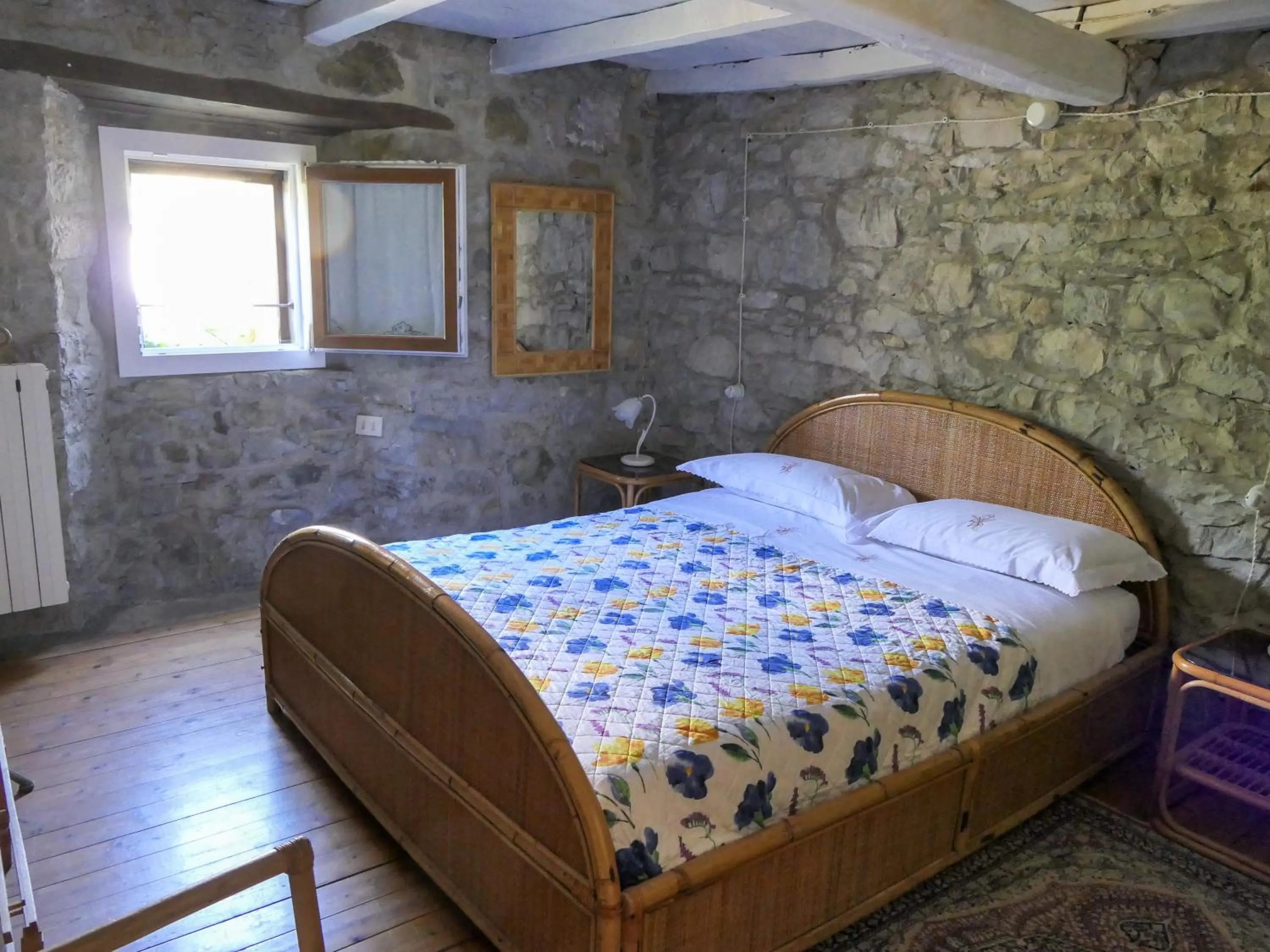 Bed in Fattoria Ca' di Fatino