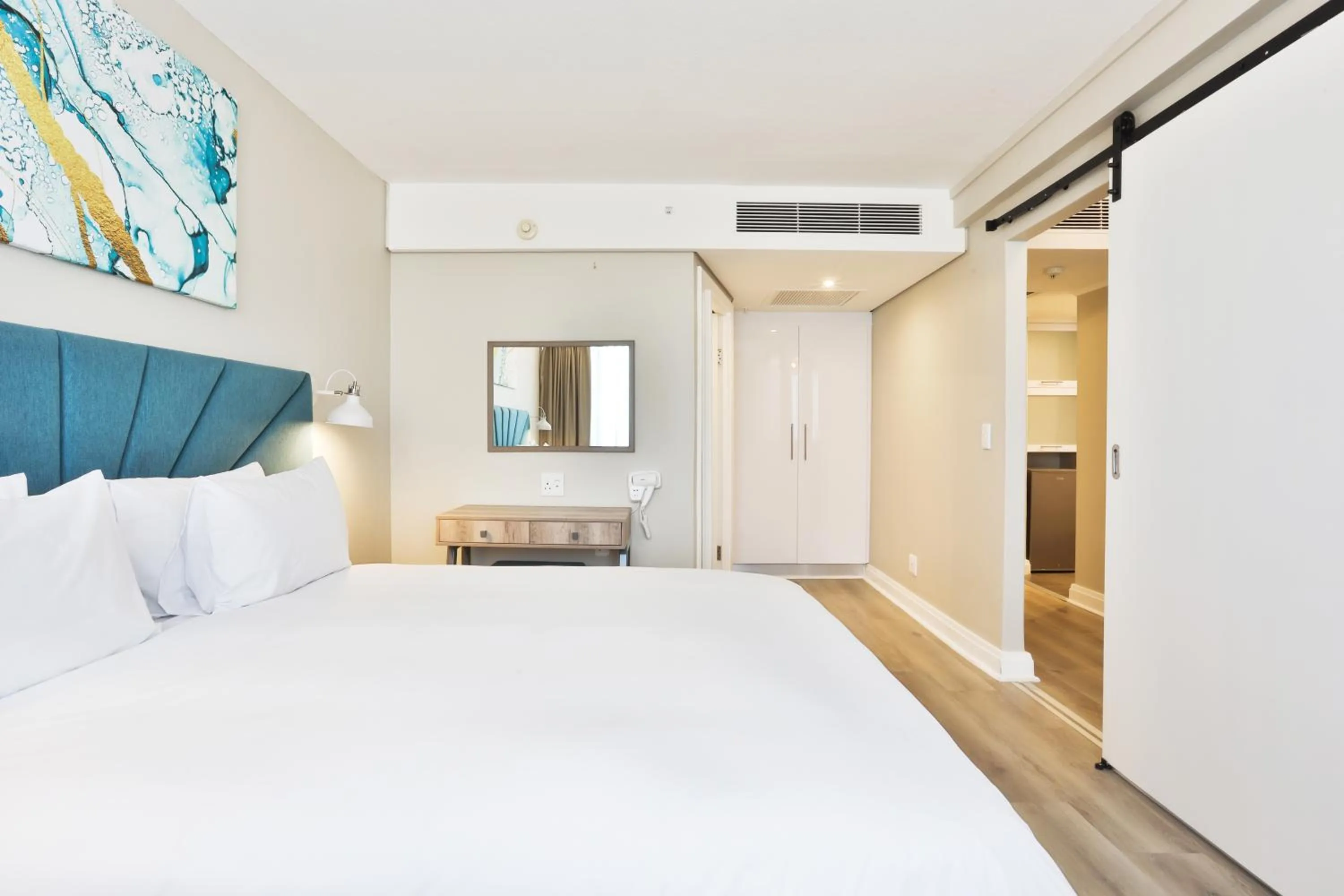 Photo of the whole room, Bed in RH Hotel & Apartments - Pretoria