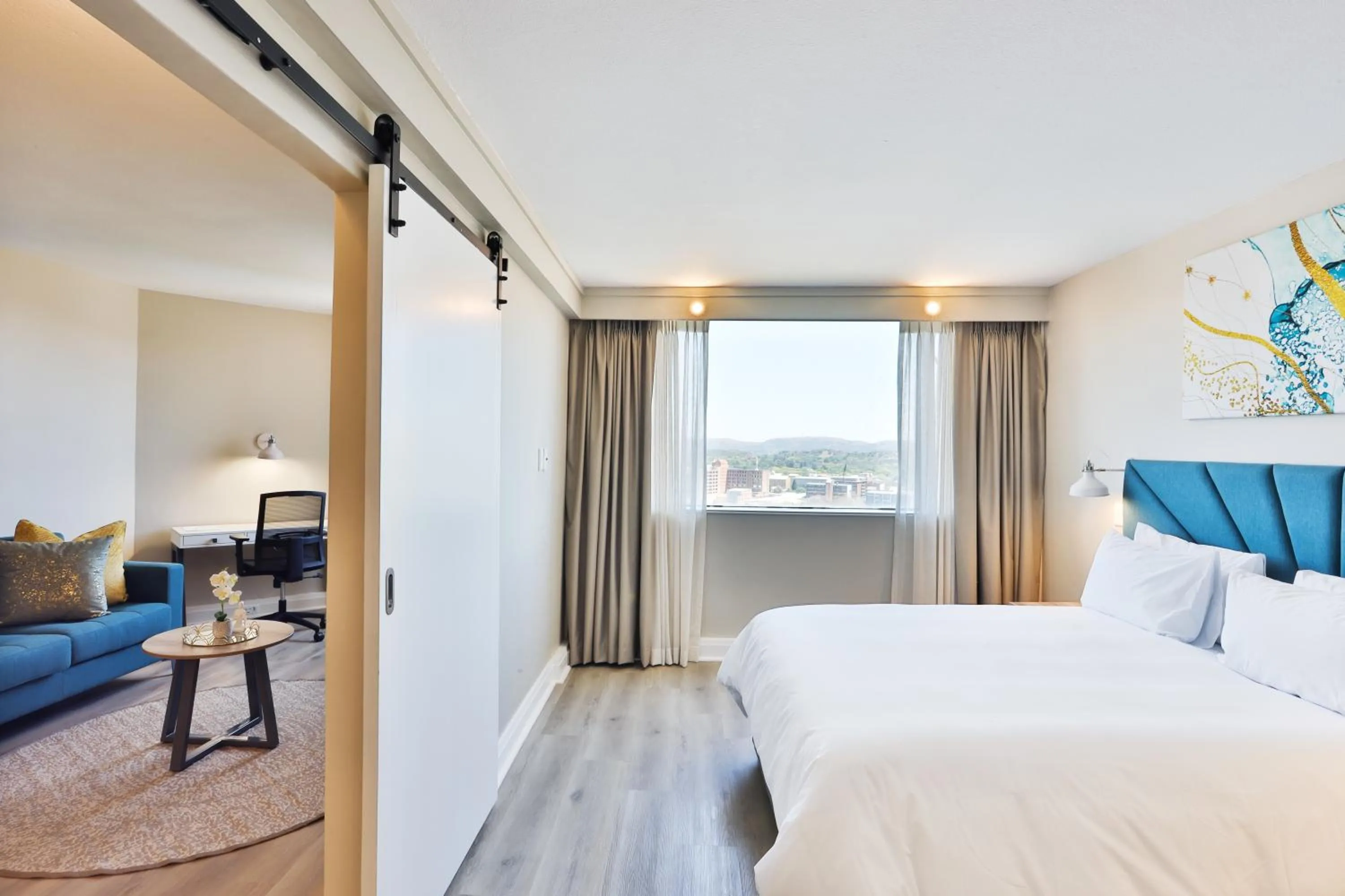 Photo of the whole room, Bed in RH Hotel & Apartments - Pretoria