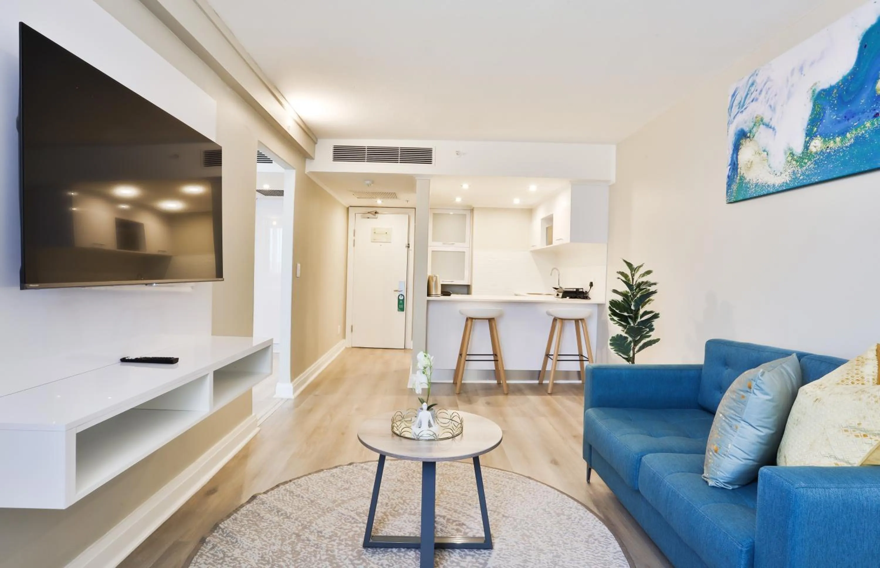 TV and multimedia in RH Hotel & Apartments - Pretoria