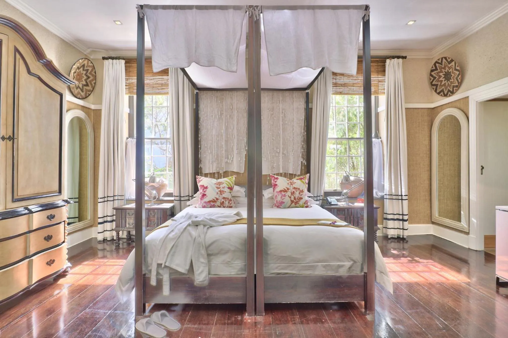 Bedroom, Bed in Hout Bay Manor