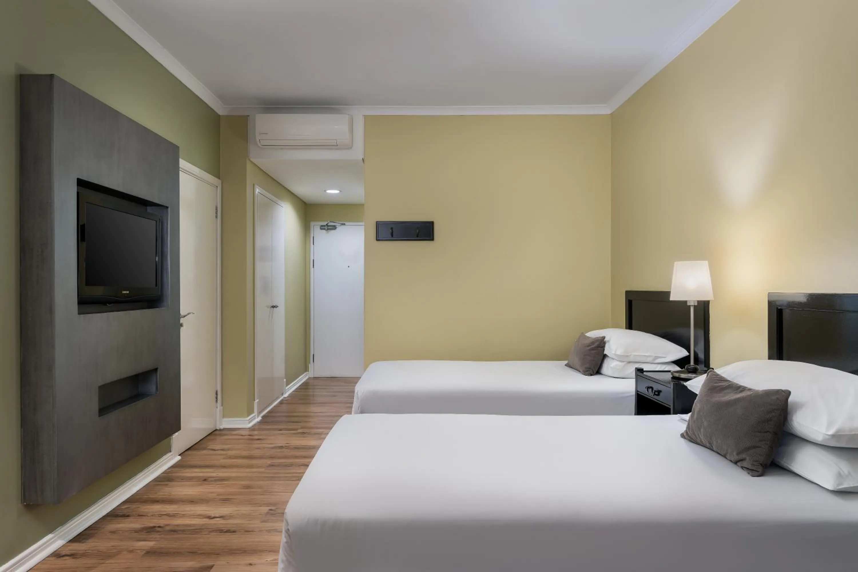 TV and multimedia, Bed in Protea Hotel by Marriott Bloemfontein