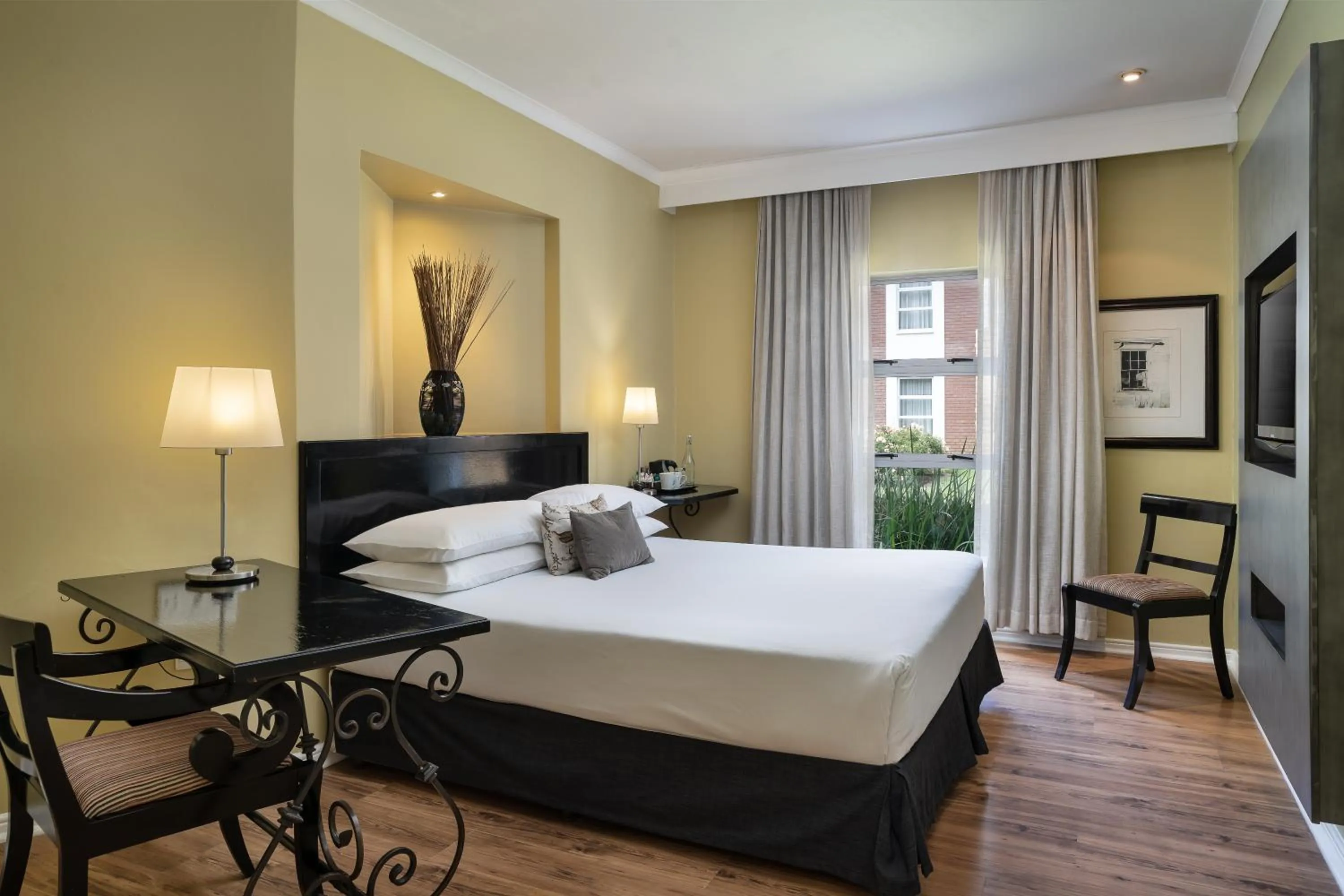 TV and multimedia, Bed in Protea Hotel by Marriott Bloemfontein