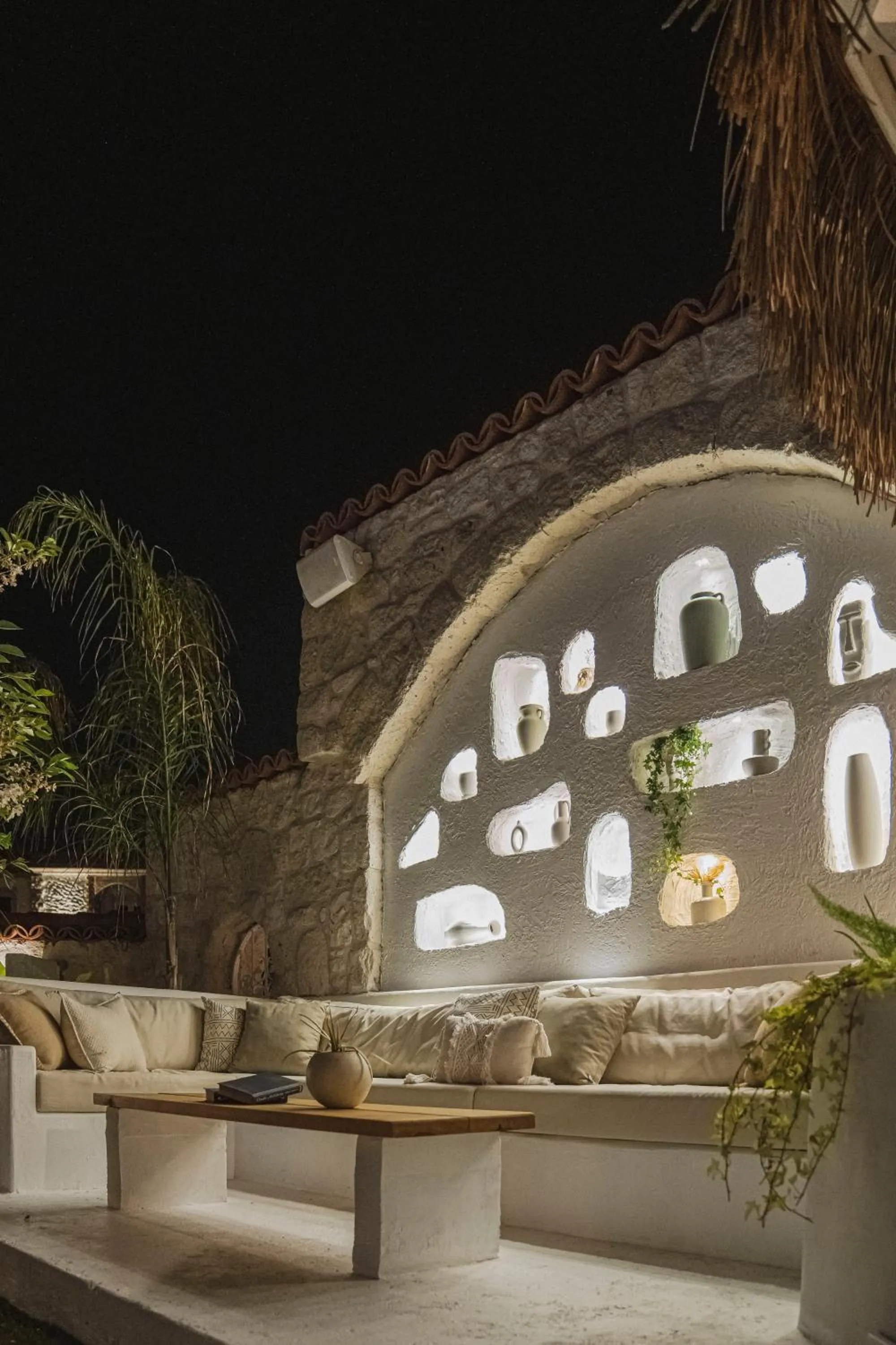 Garden in Sandal Alaçatı - Adult Only