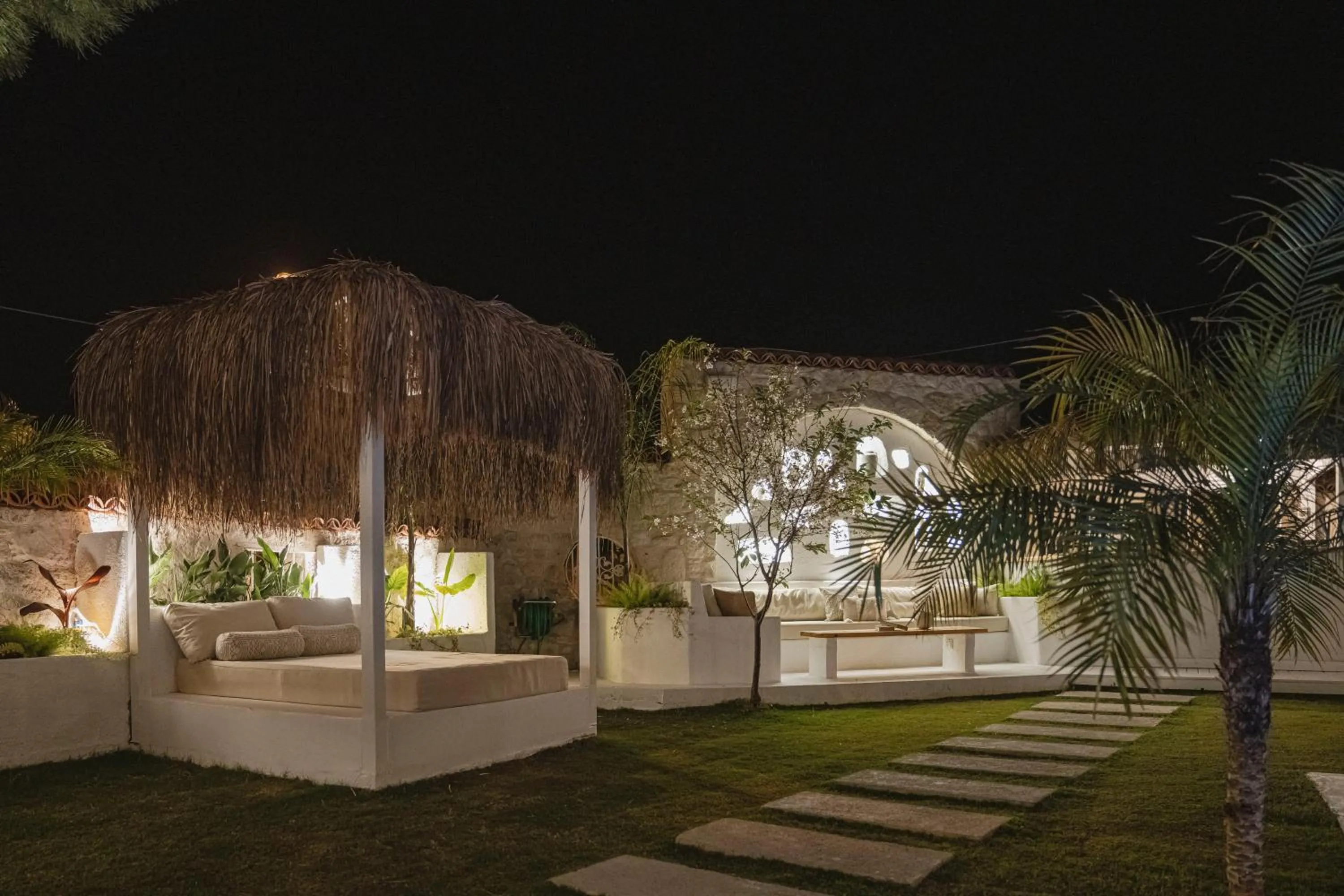 Garden in Sandal Alaçatı - Adult Only