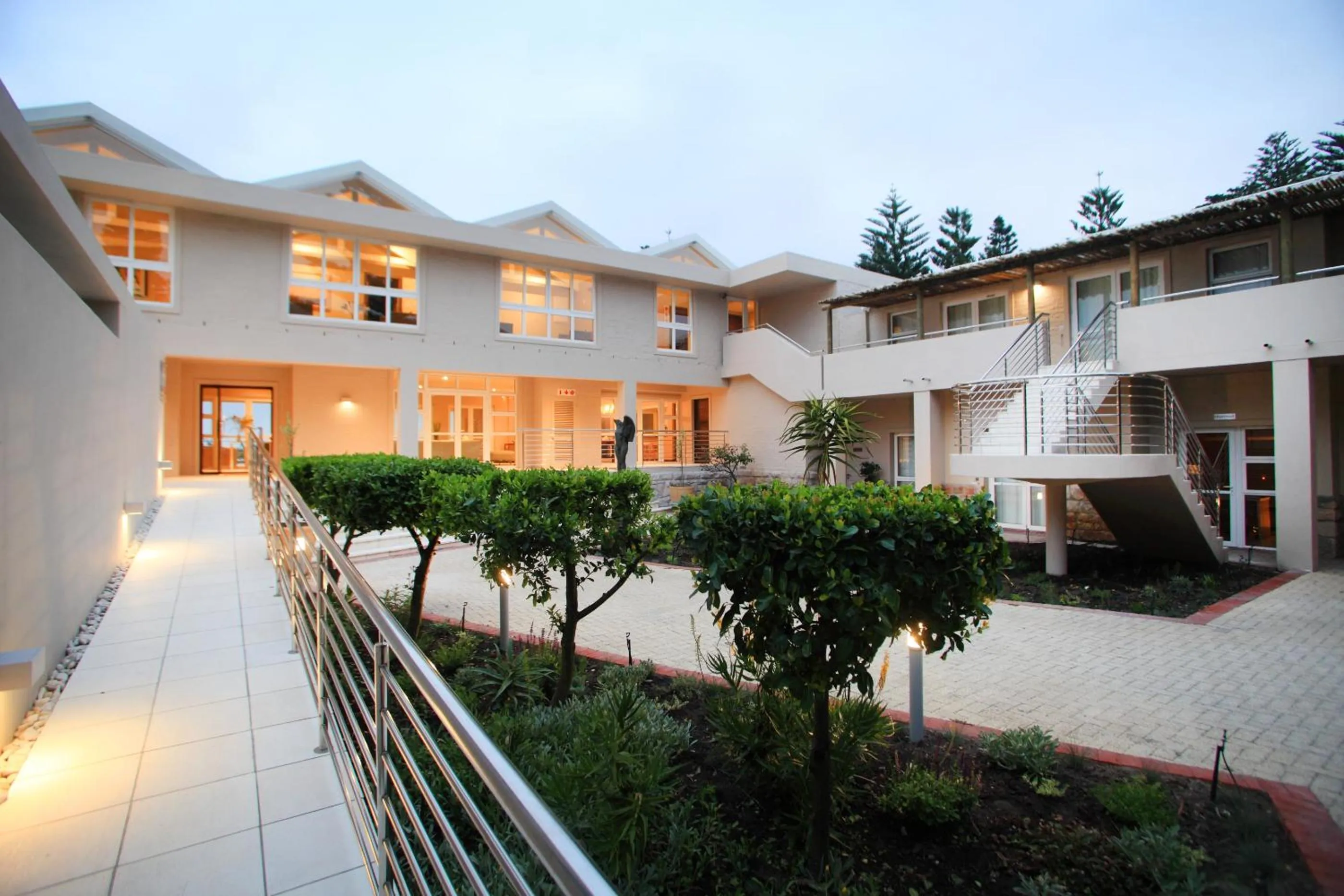 Facade/entrance in Abalone Guest Lodge