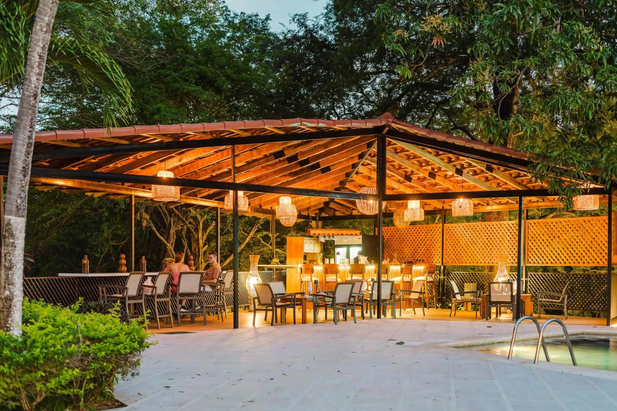 Lounge or bar in Papagayo Golden Palms Beachfront Hotel