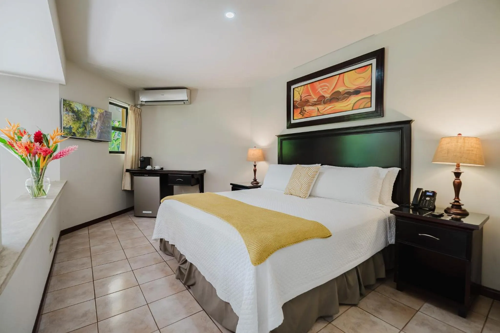 Bedroom, Bed in Papagayo Golden Palms Beachfront Hotel