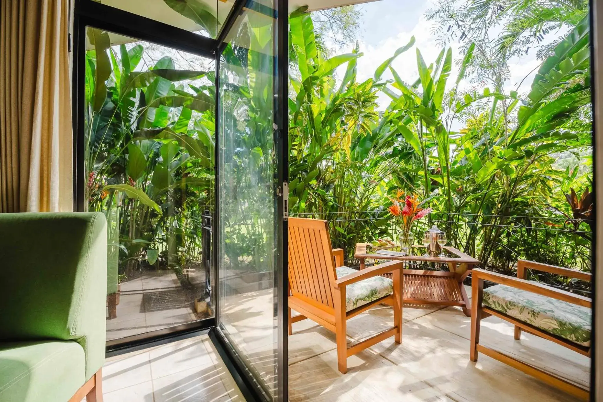 Forest Suite in Papagayo Golden Palms Beachfront Hotel Forest Suite in Papagayo Golden Palms Beachfront Hotel