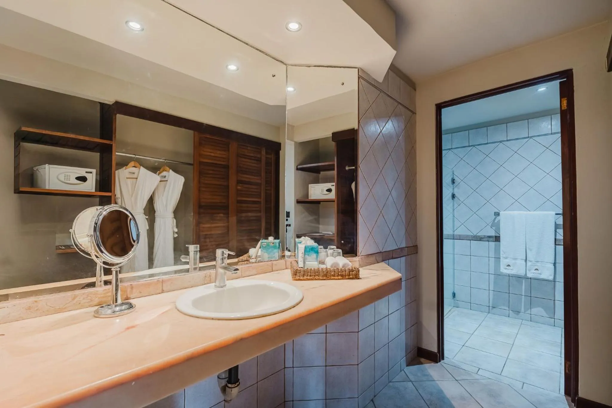 Toilet in Papagayo Golden Palms Beachfront Hotel