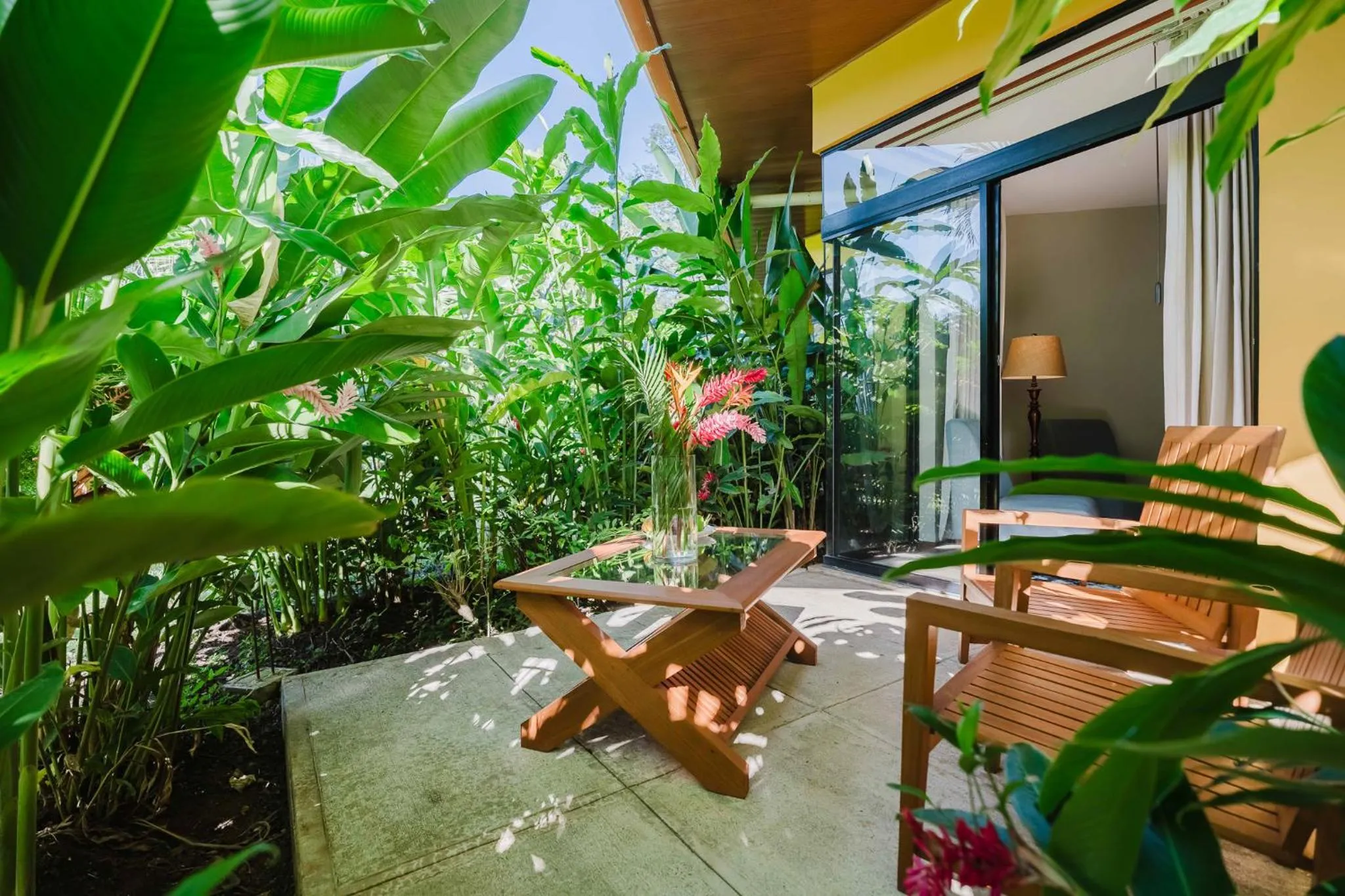 Garden view in Papagayo Golden Palms Beachfront Hotel