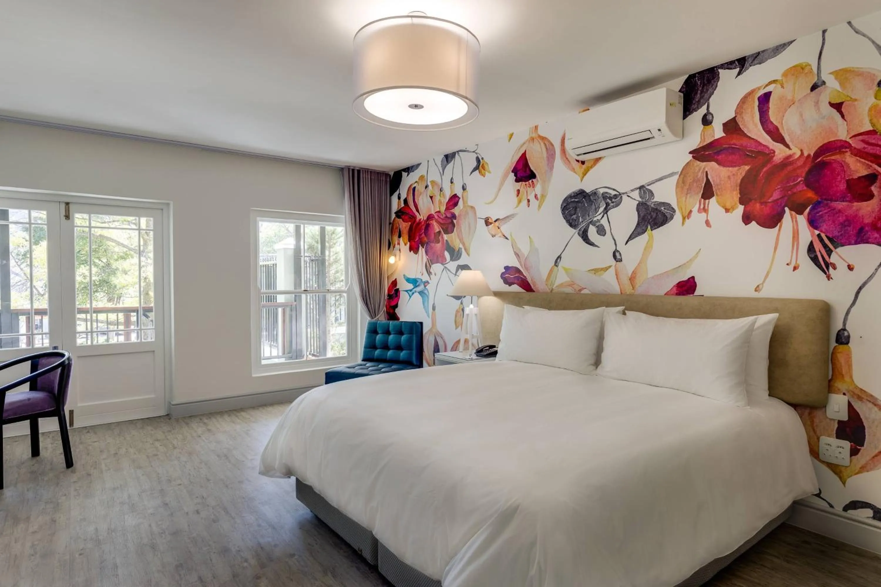 Photo of the whole room, Bed in Protea Hotel by Marriott Franschhoek